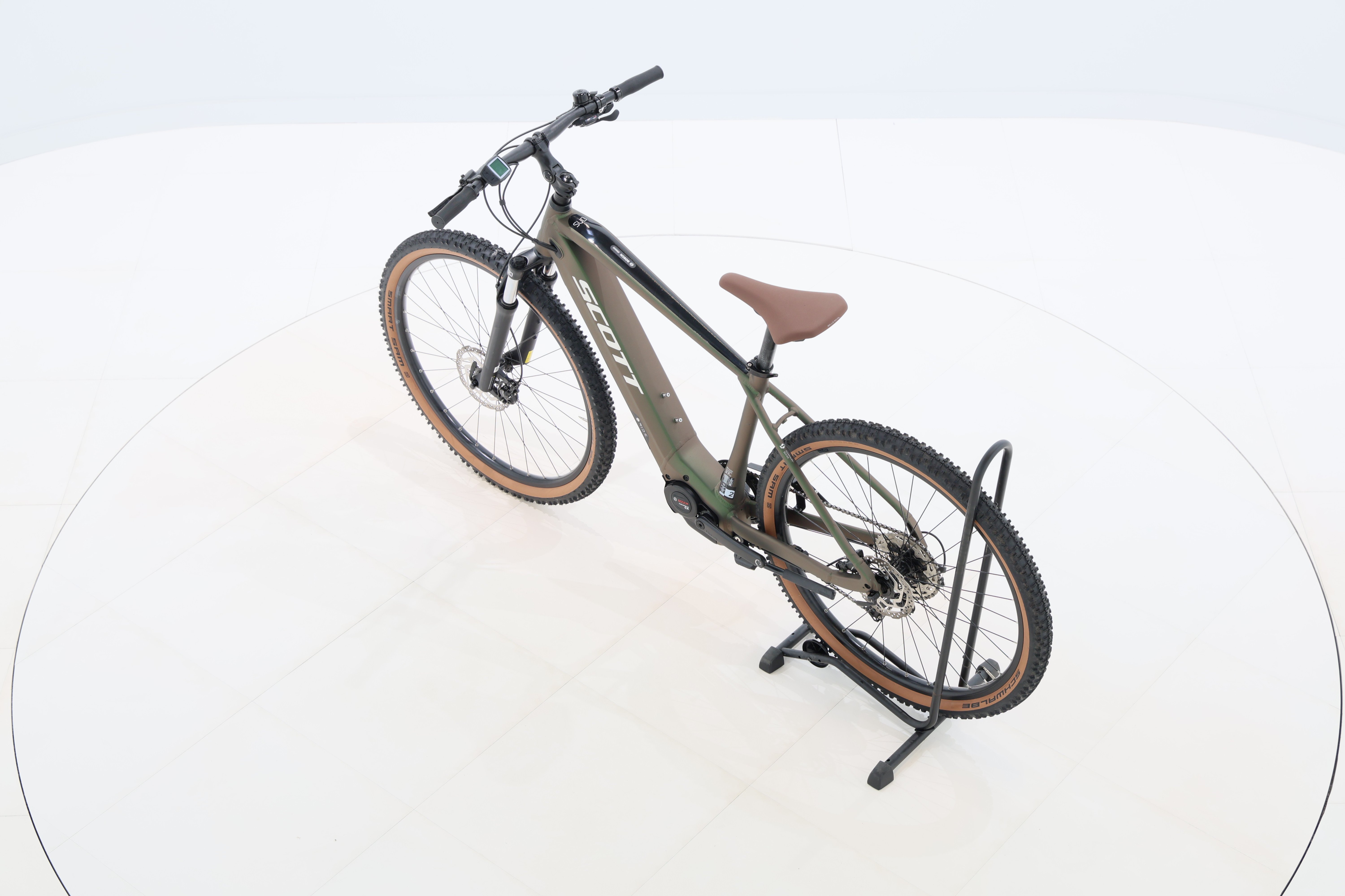 ce8403f2-a500-4fbe-8f16-59a1881d2e42