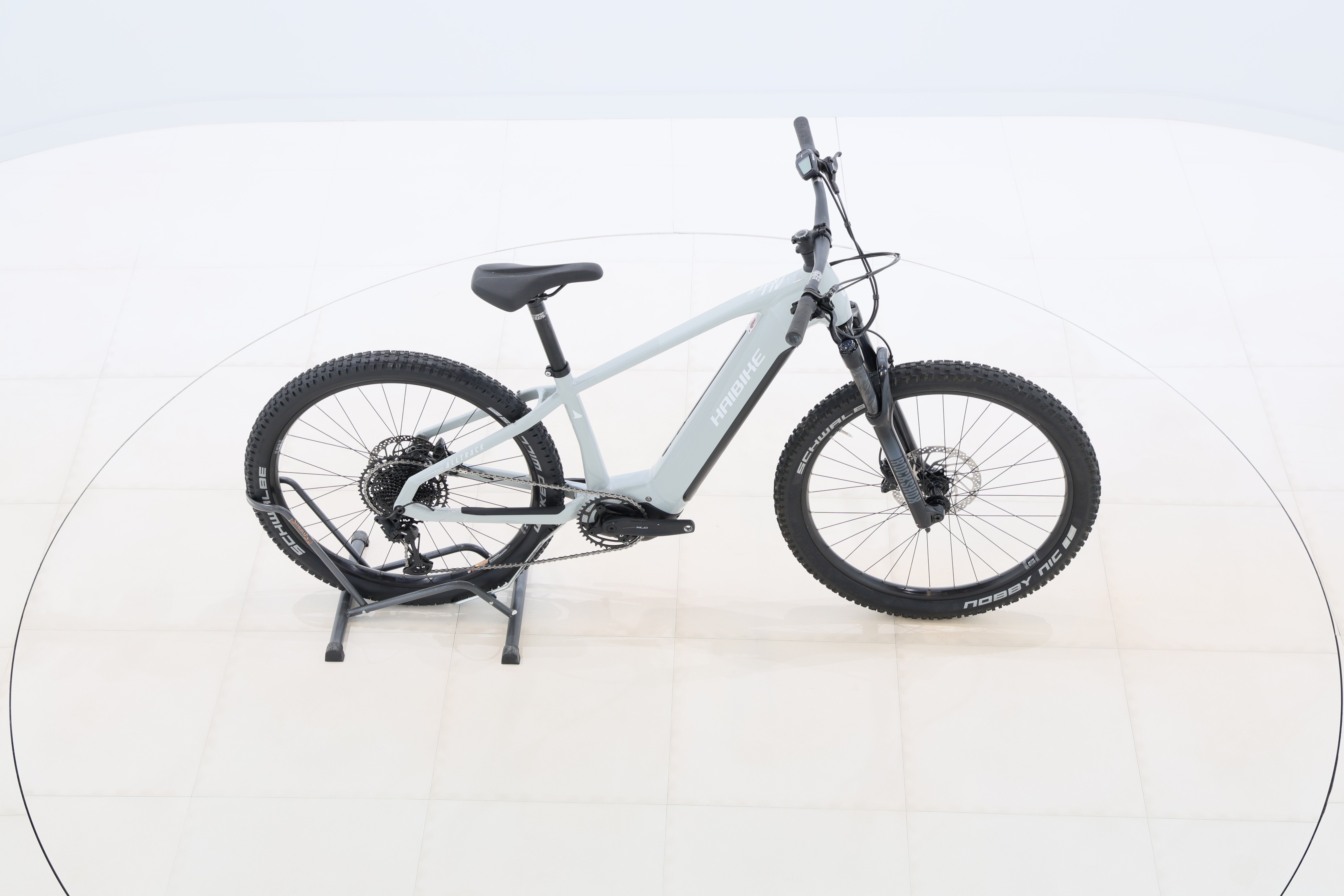 aff0d5a2-5e7c-4834-abf5-7a468142f14d