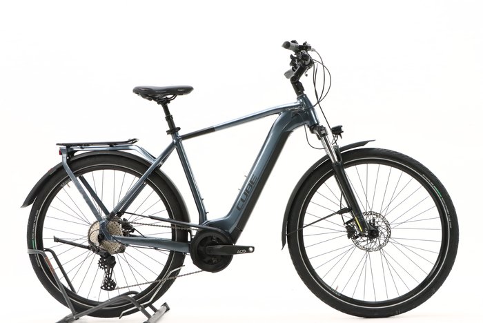 Cube Touring Hybrid Pro 625 2022