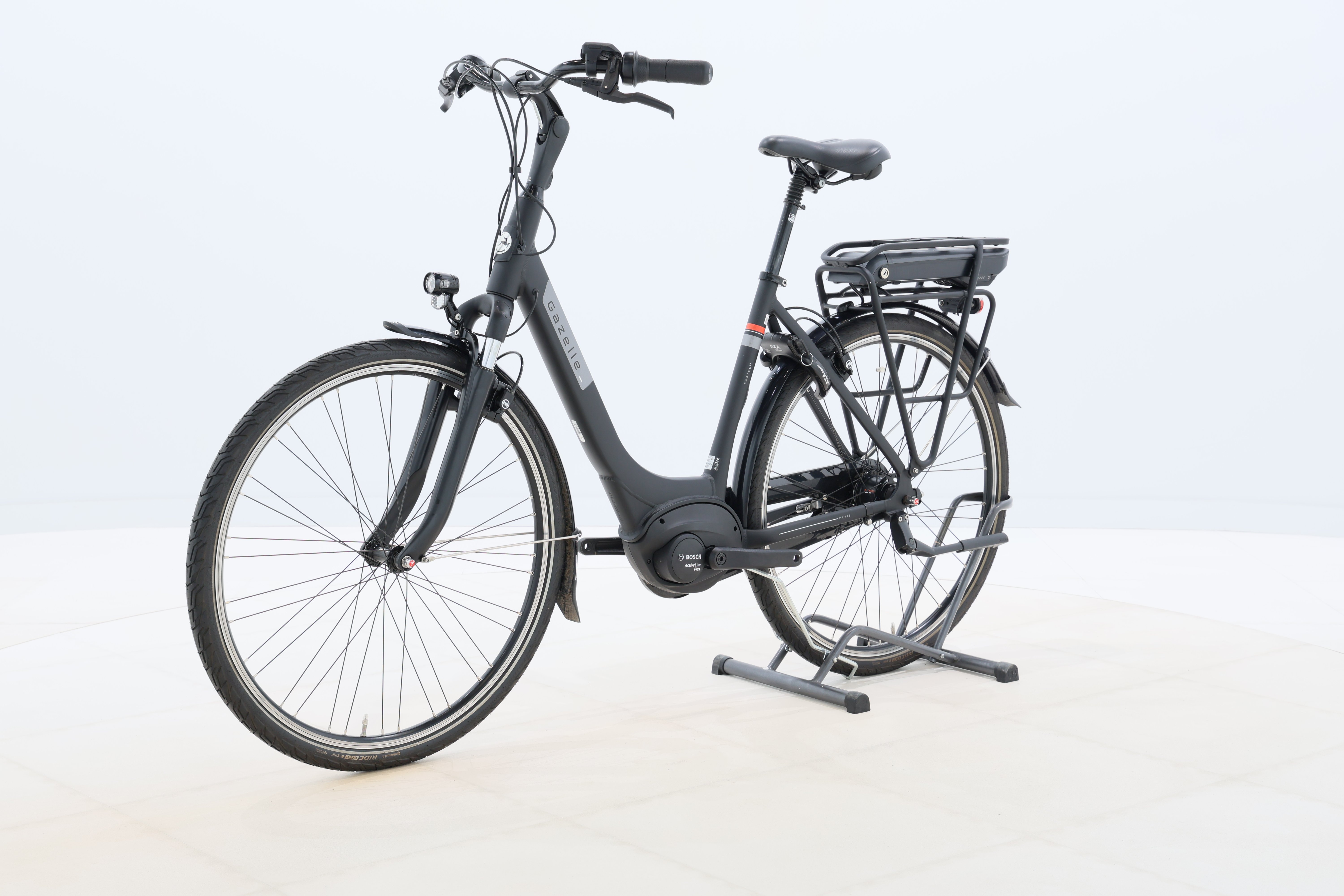 f6fc1f0f-bced-4d6f-97d7-ca961f3fe3ab