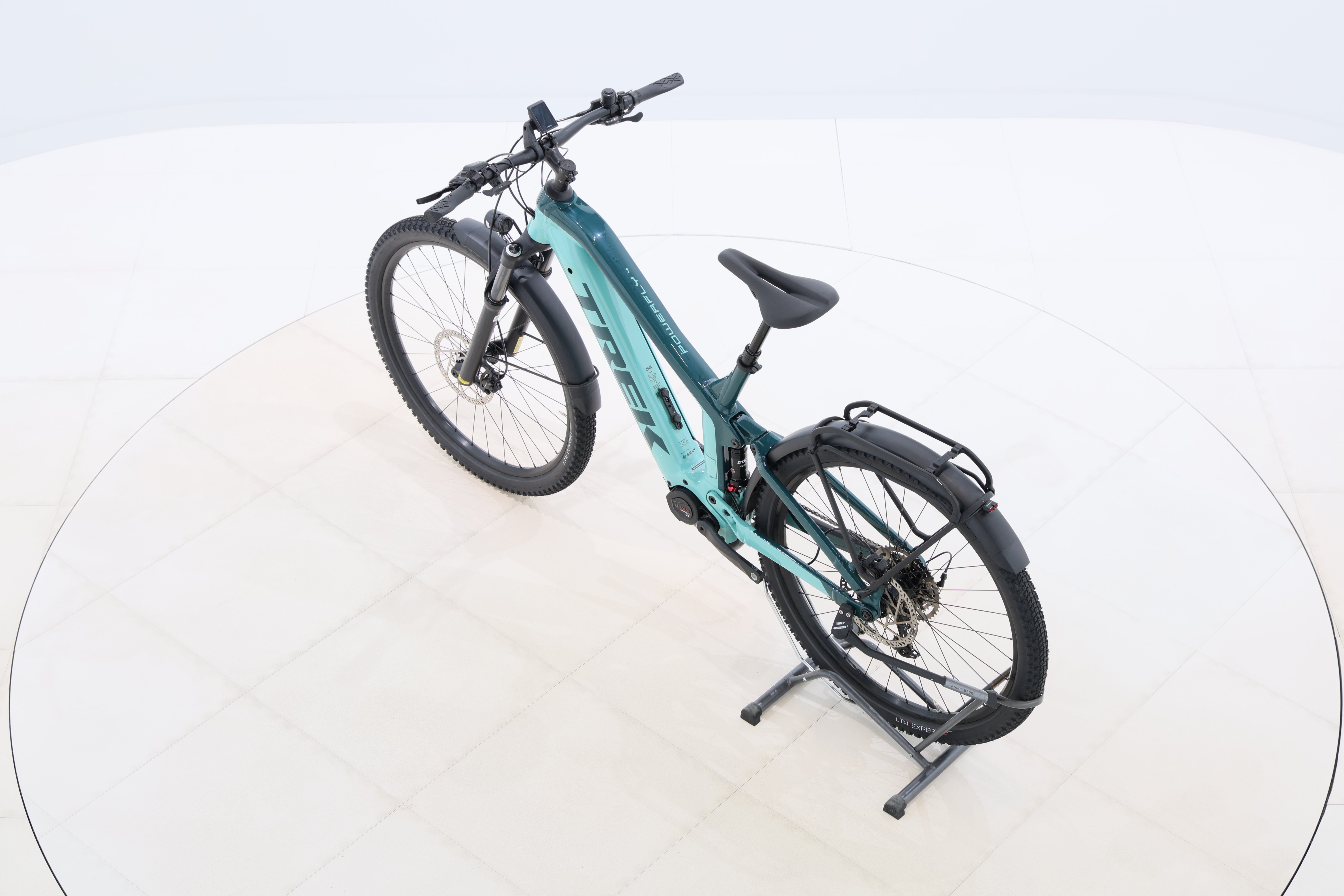 a021be83-0db6-485b-bbf0-4320f7e71493