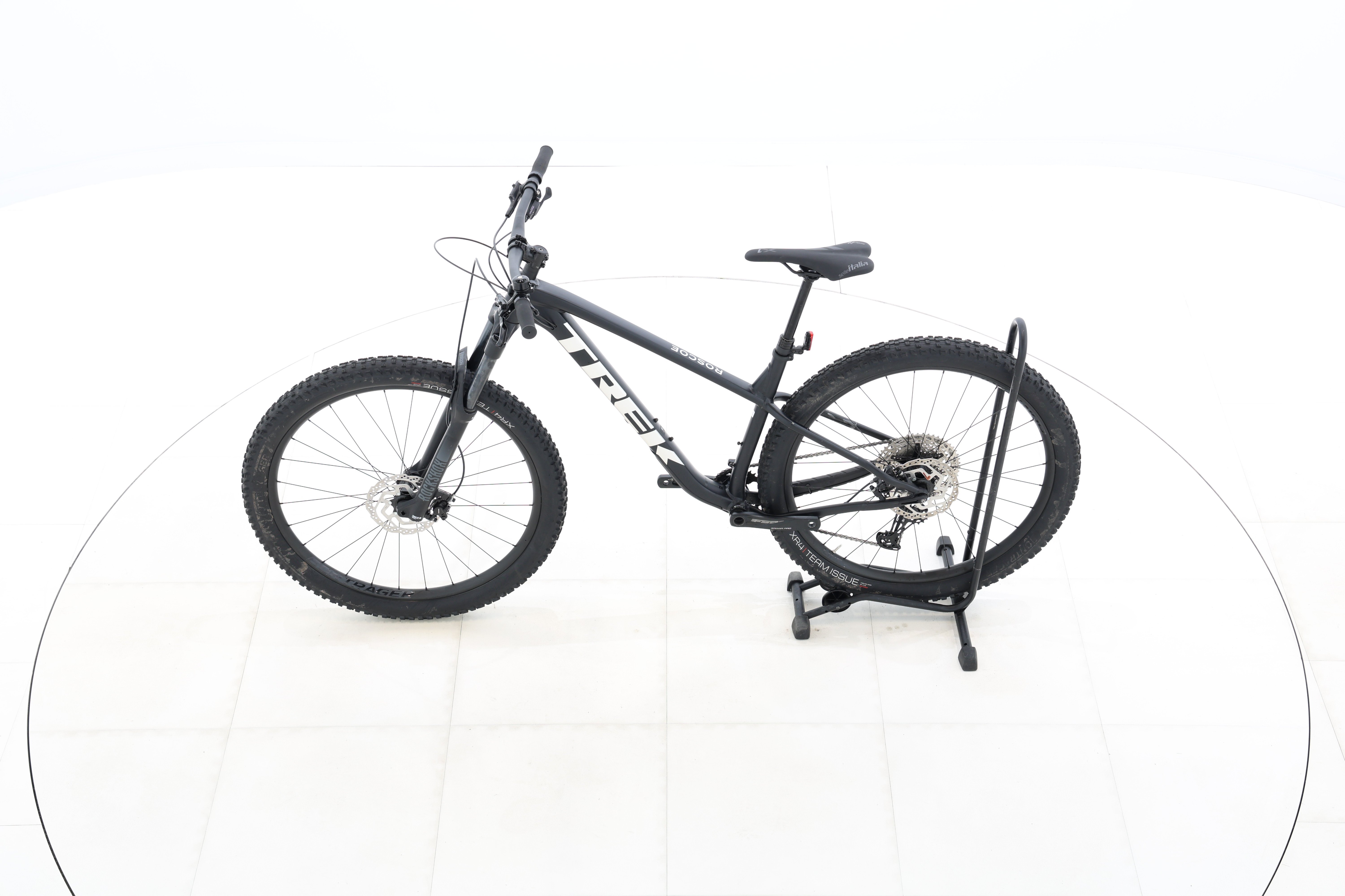 8a420649-e753-4f74-9c3d-638edbbc5f88