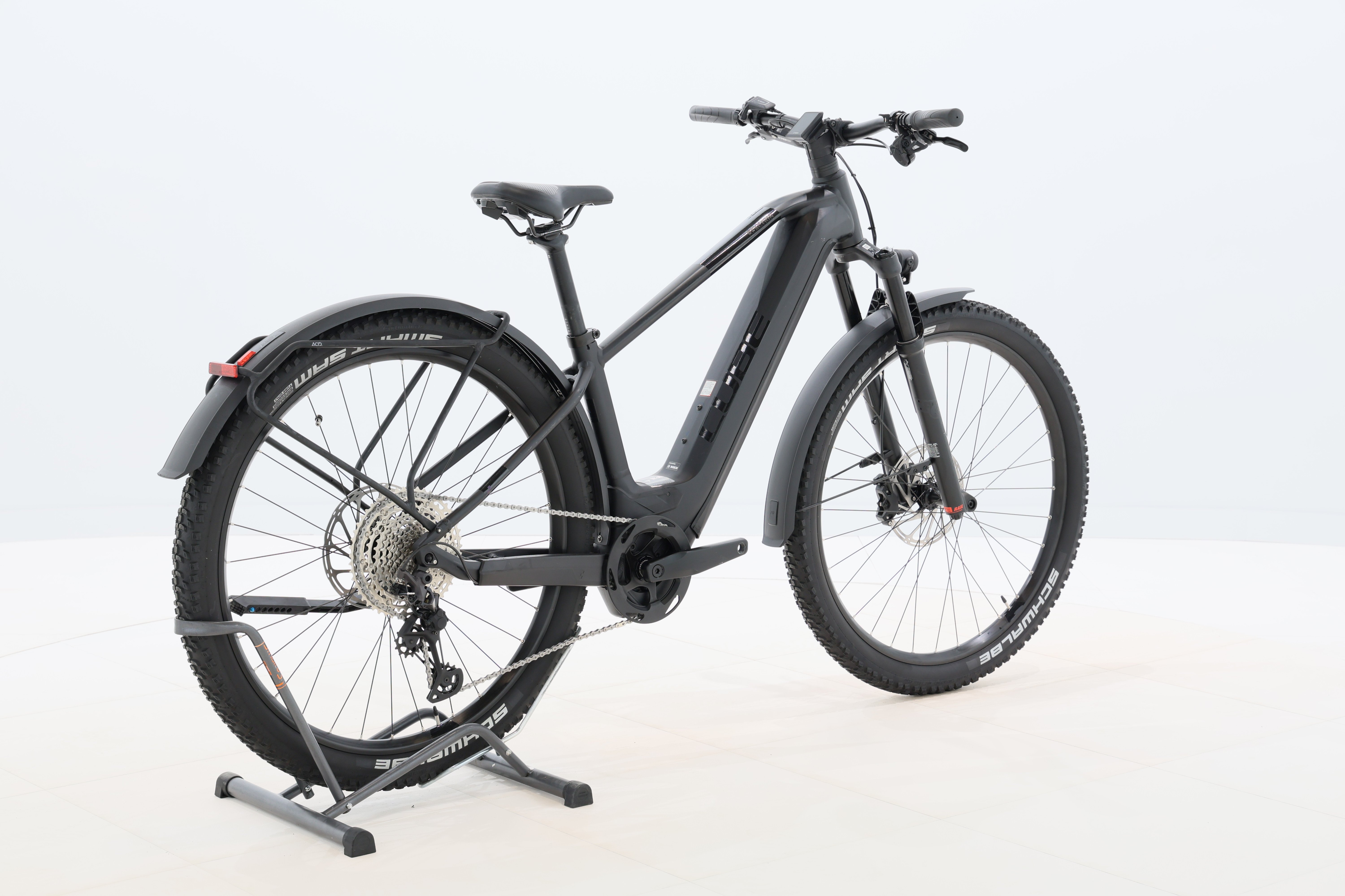 b48b06a2-55a7-41c2-a744-c8e1eedd7a8f