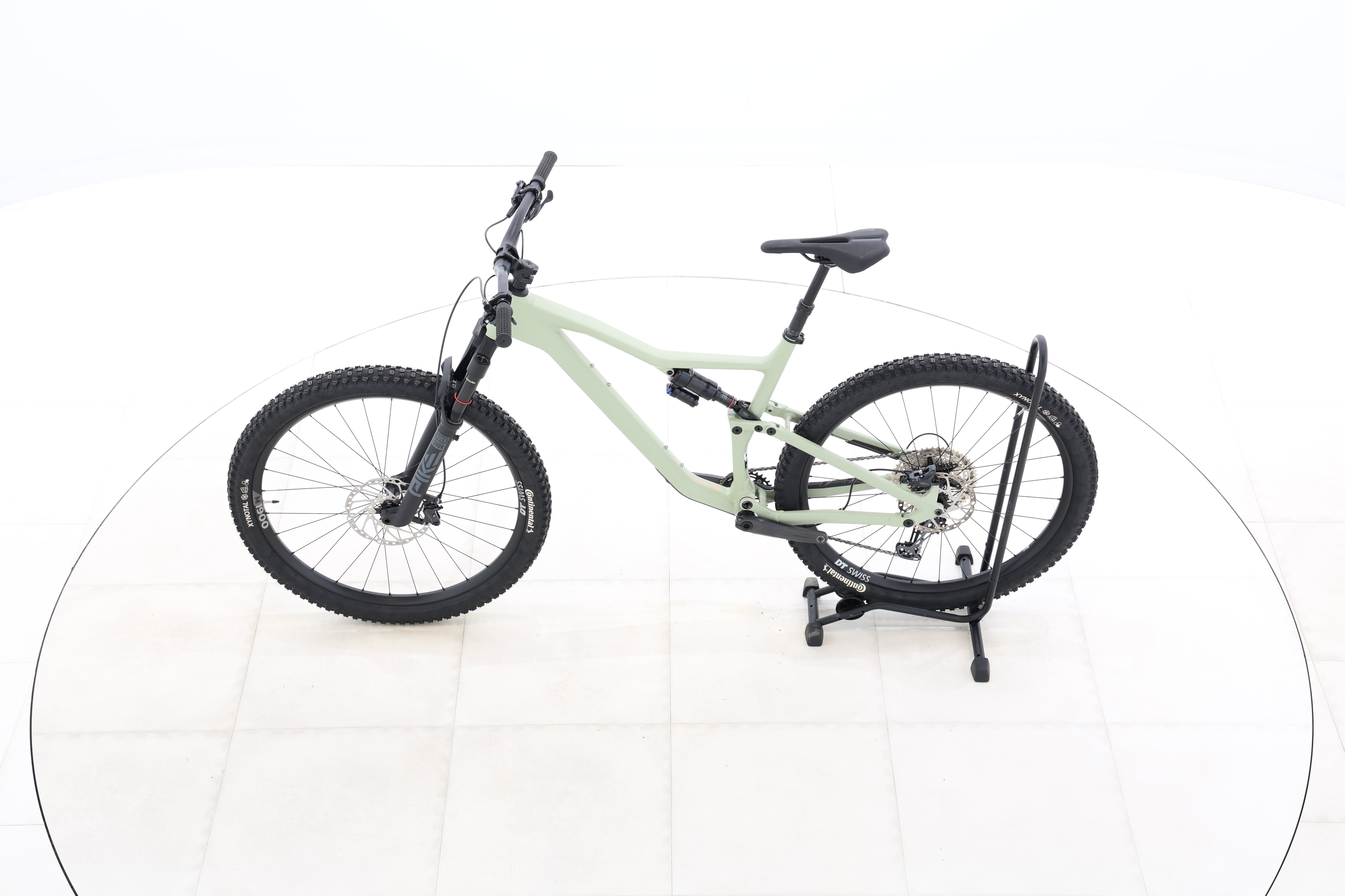 c57340e5-944d-406a-90d7-52ba019361dc