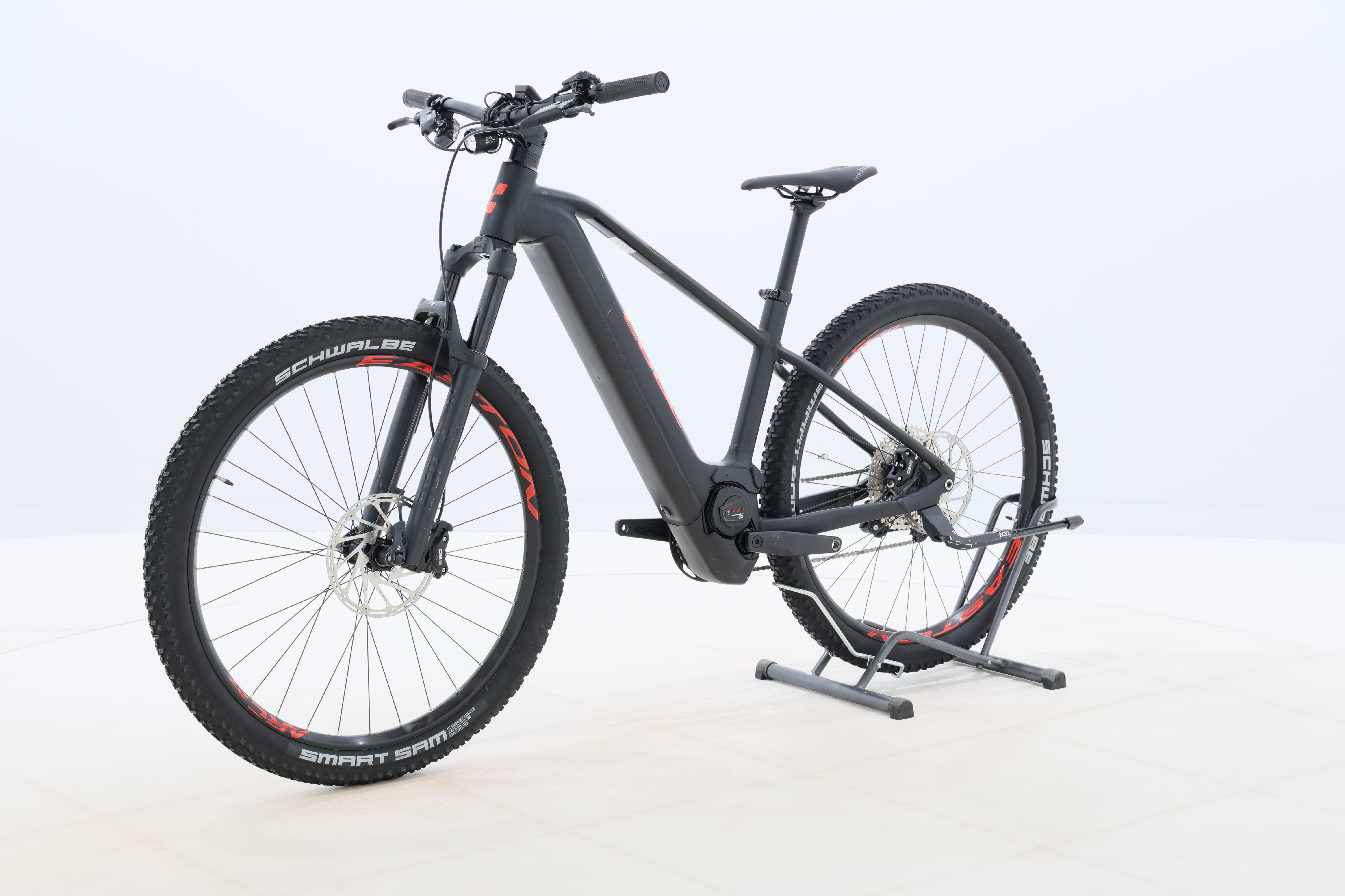 d8c4a076-2edd-4e25-a706-6c6886311b12