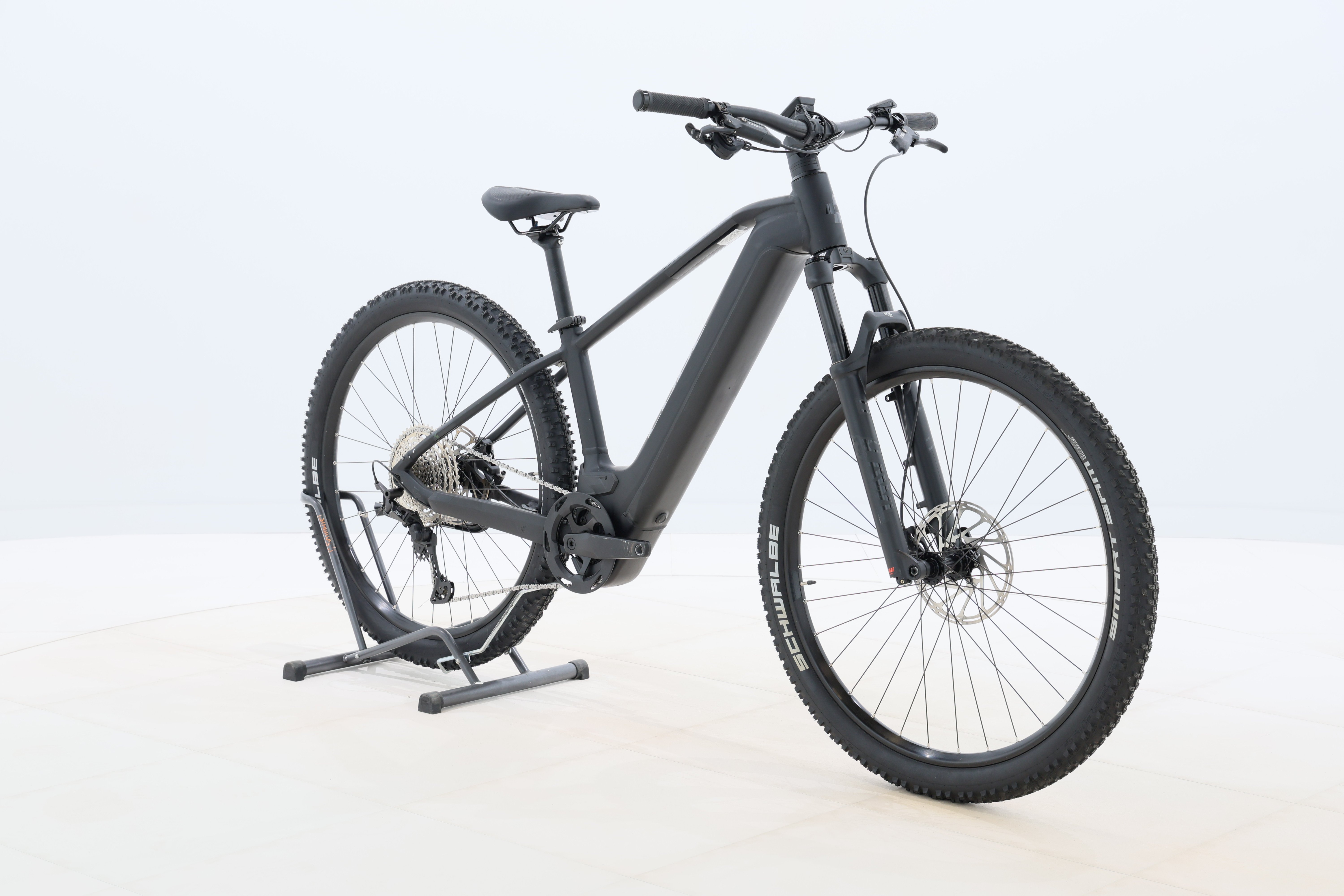 ce01e626-5bbc-4a0d-9570-77bb936e17ad