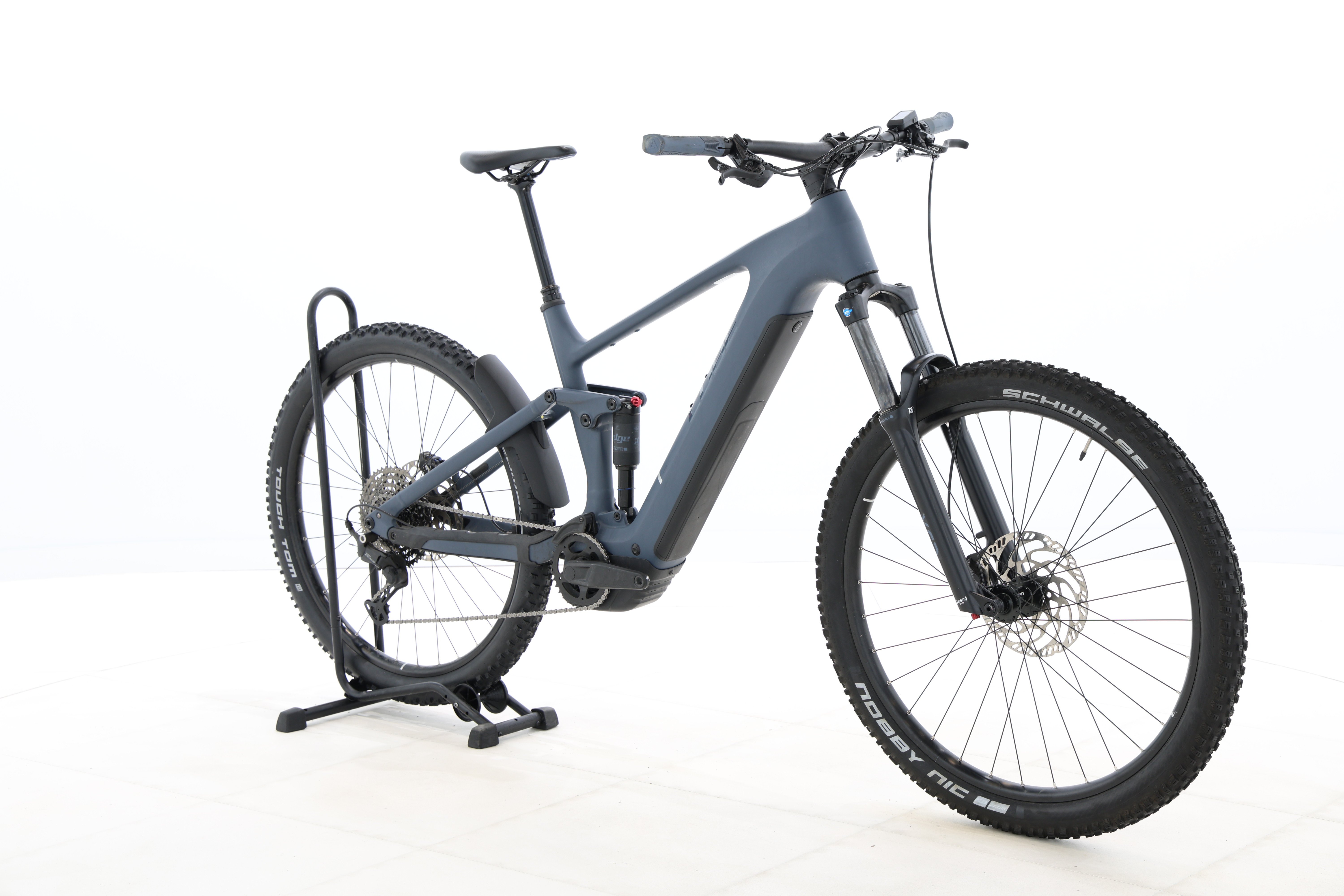 ff325791-44f8-4ba1-8e66-9cac7fa0d484