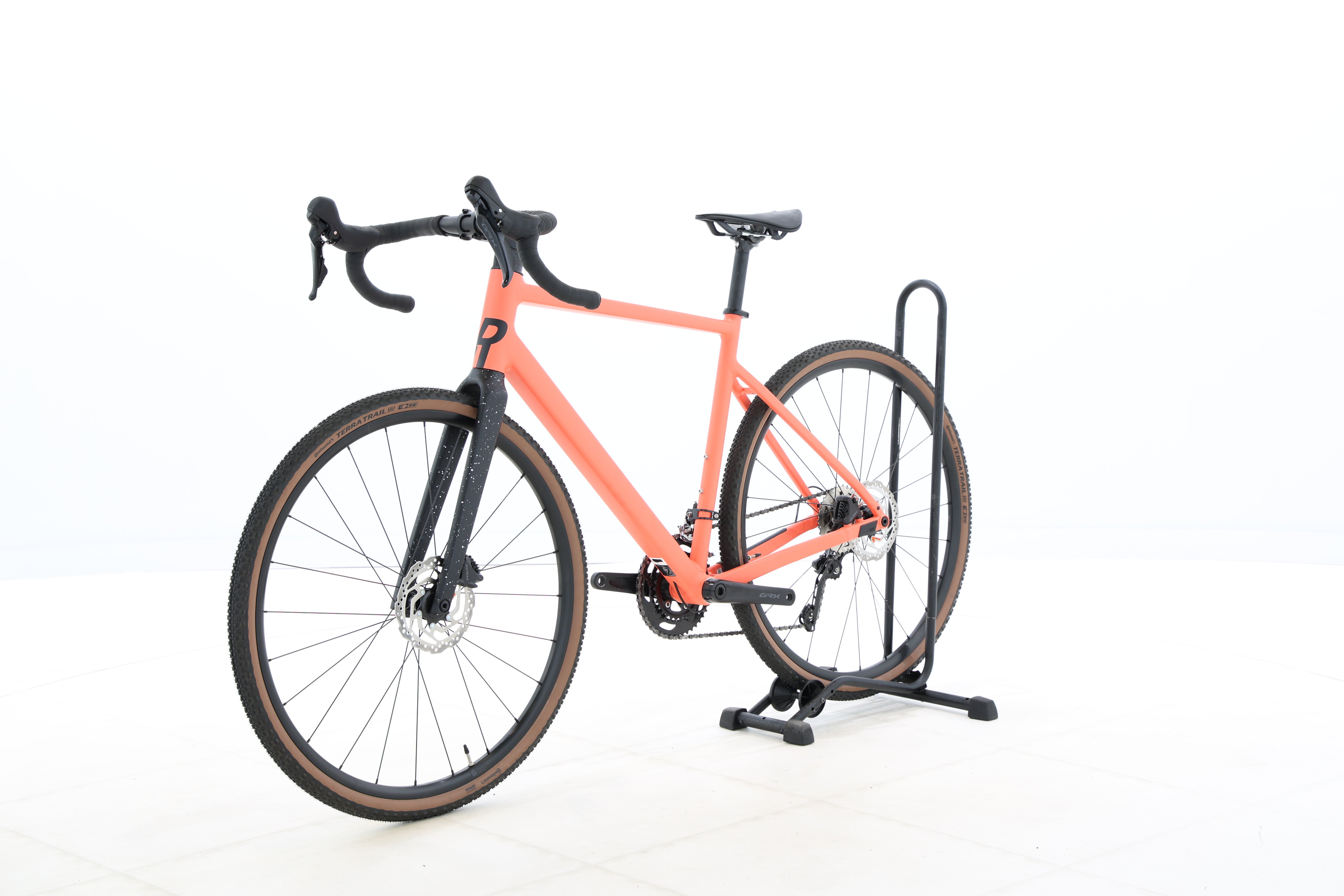 f82275f9-f8b8-42b1-b843-cf3283376f89