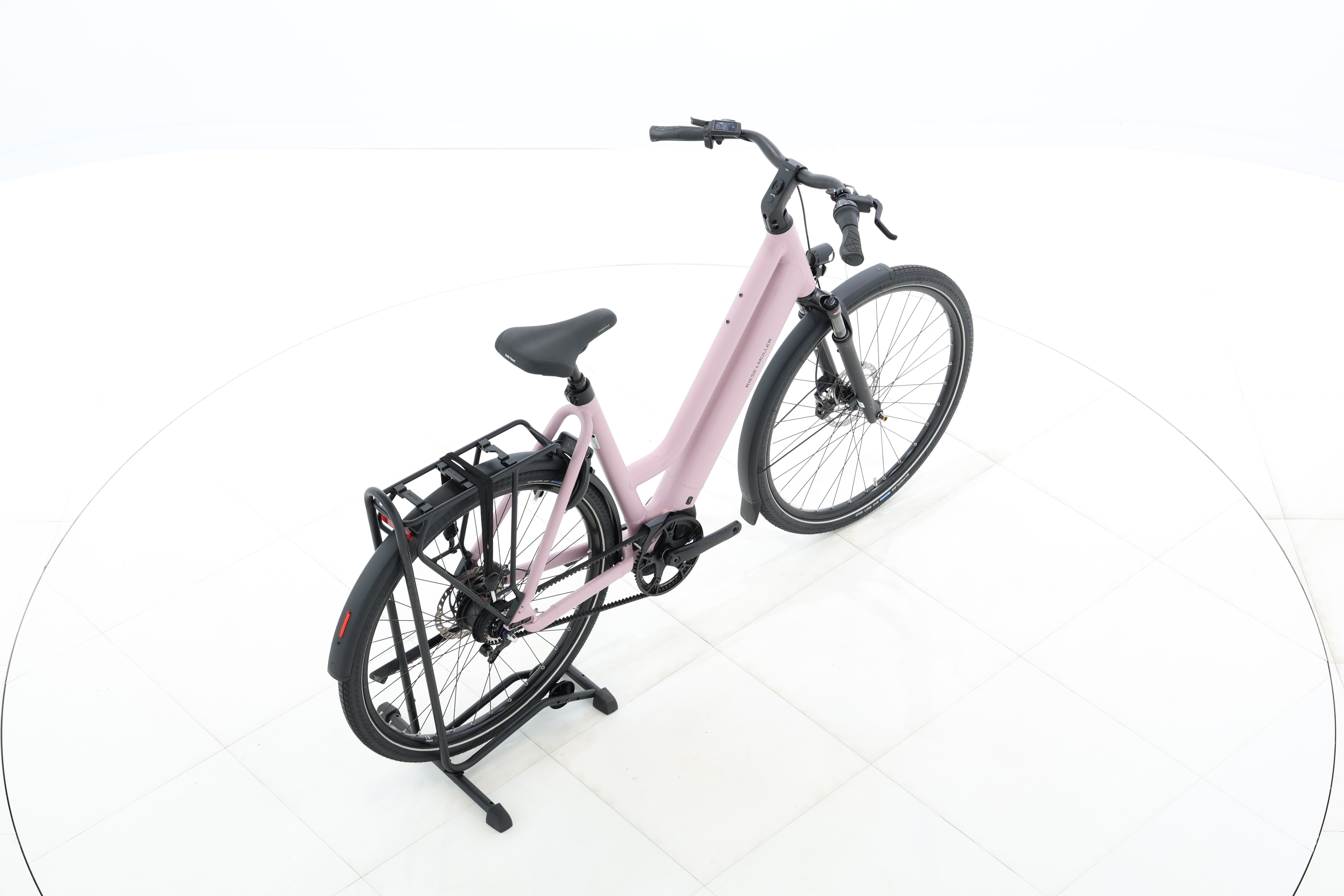 926c9a88-c3f9-4a8a-b852-04fb0c8e45de