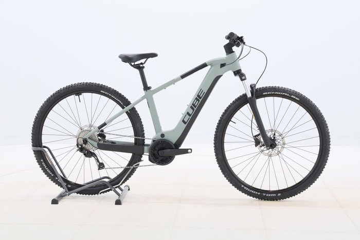 Cube REACTION HYBRID PERFORMANCE 625 2023