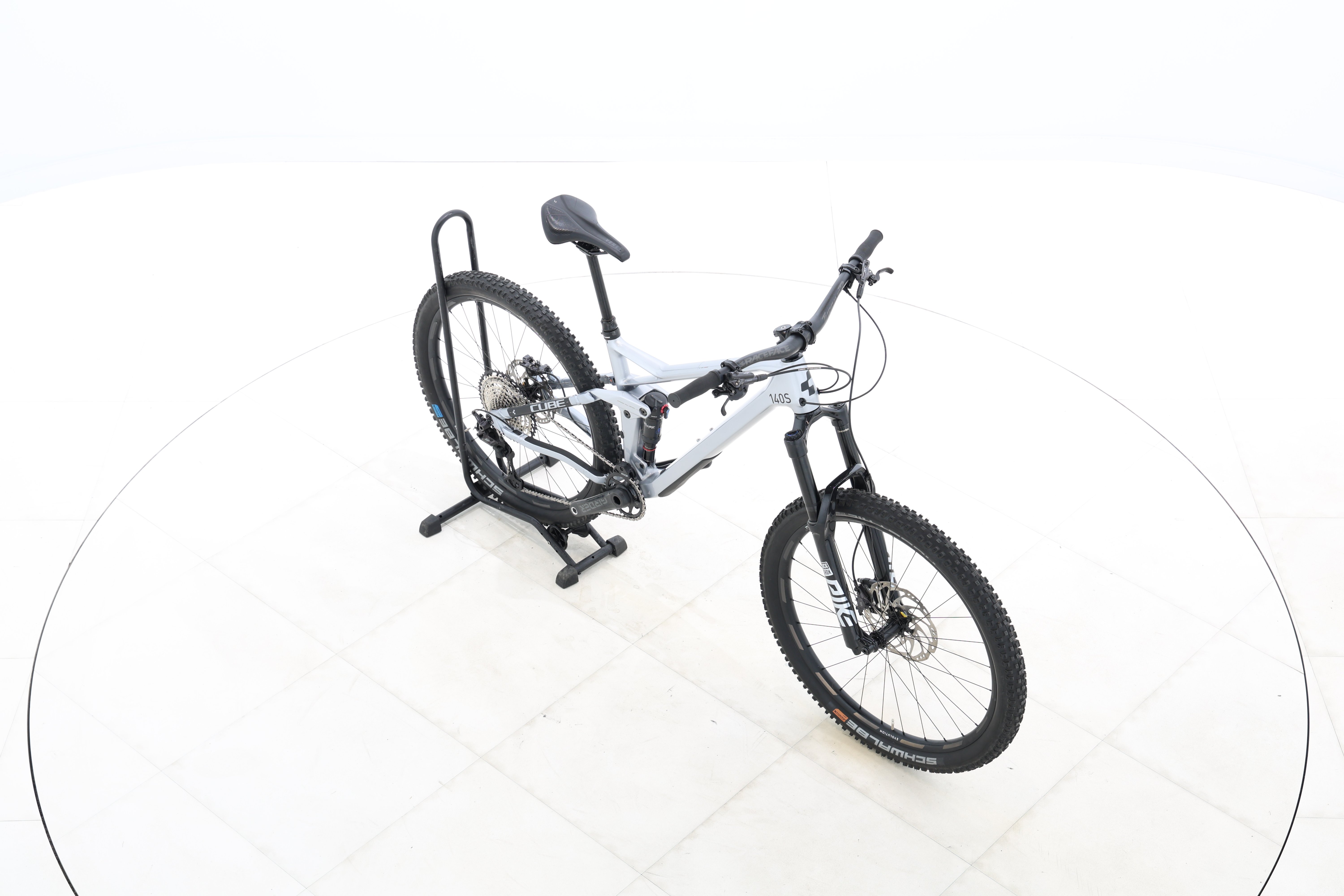 051bfaf0-dd77-4e42-8063-69df2a32fc08