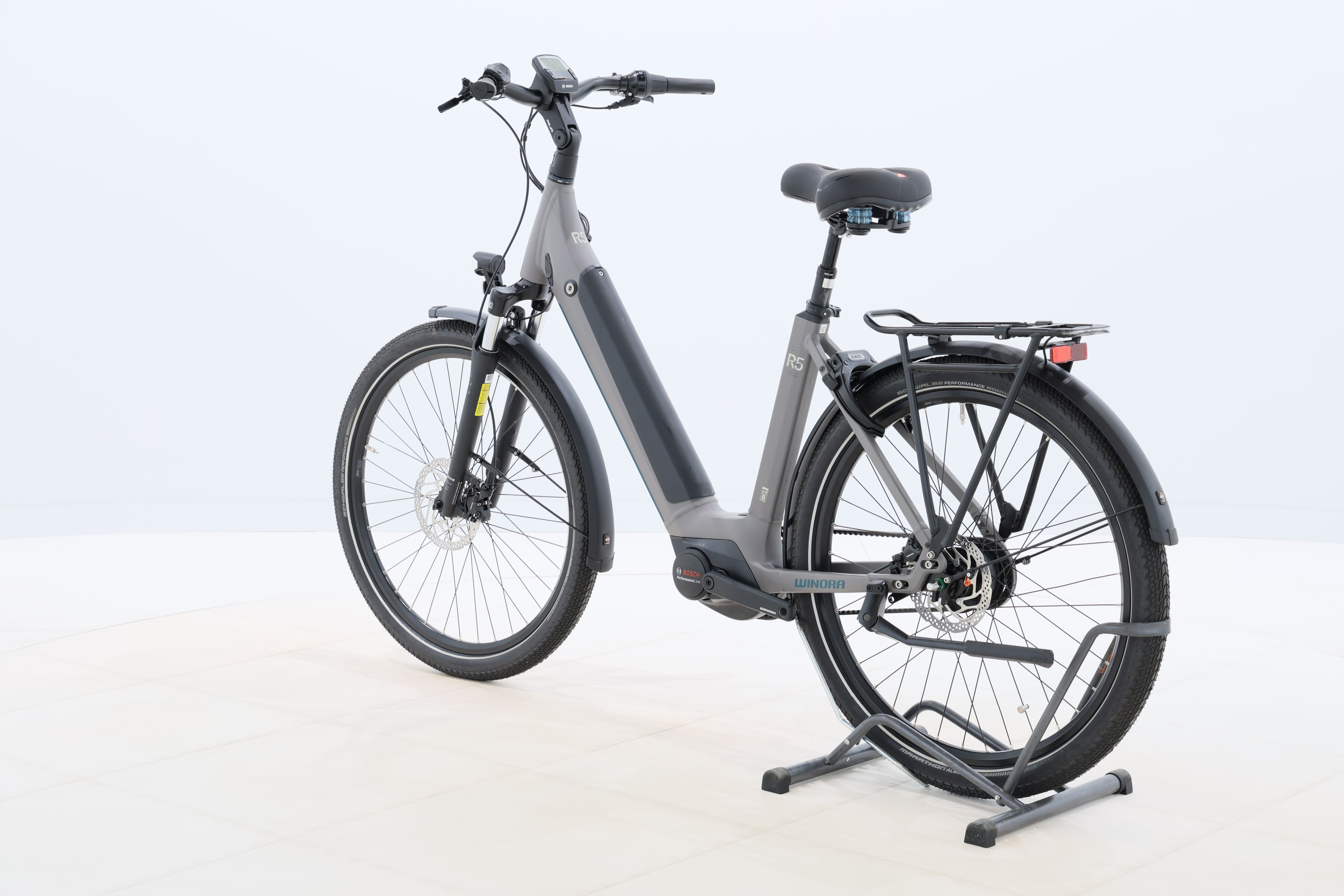 5b6555a4-9651-4498-abff-673abc258443