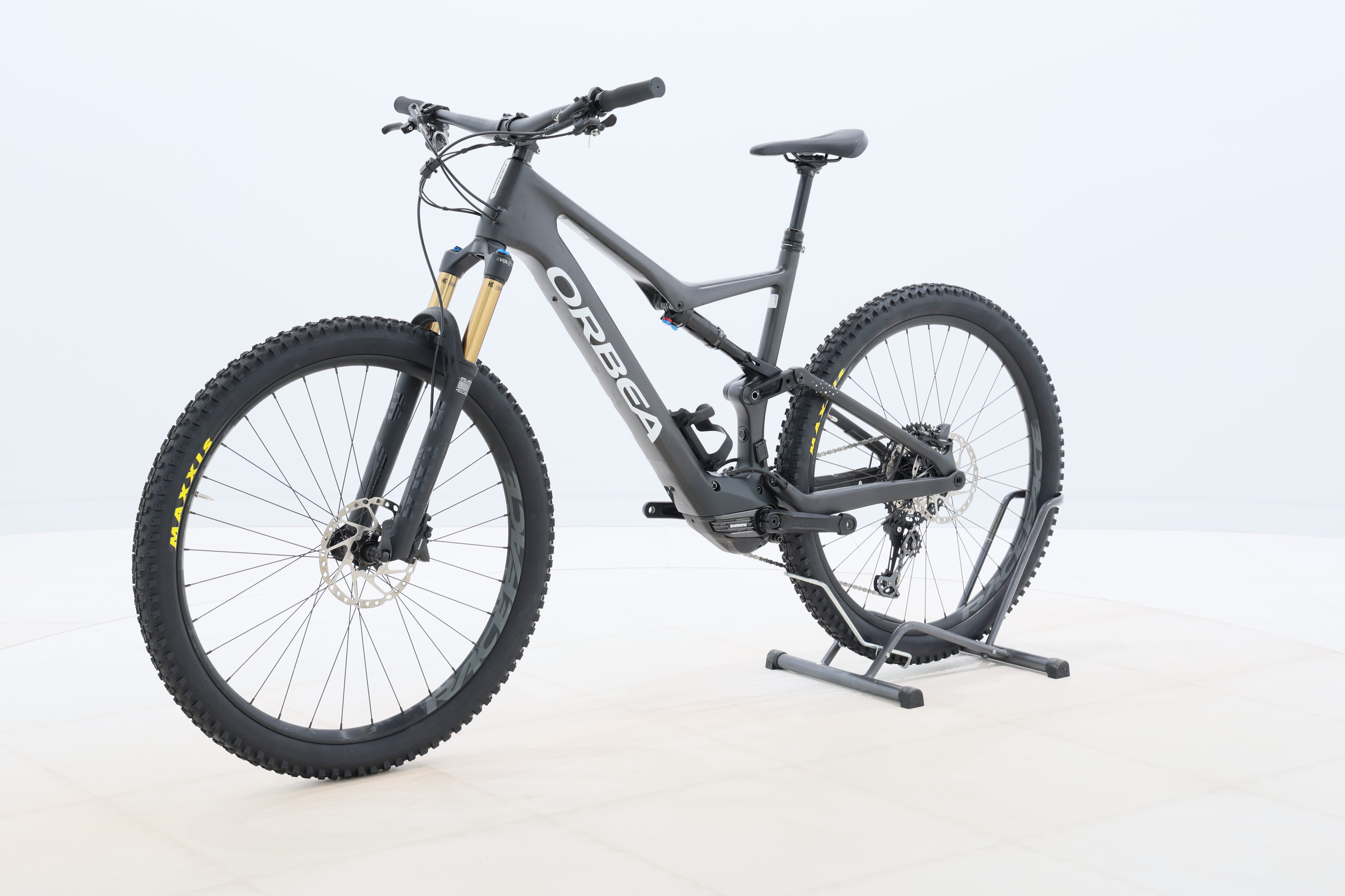 eab762ba-ebe0-484a-8c47-f775c89391b0