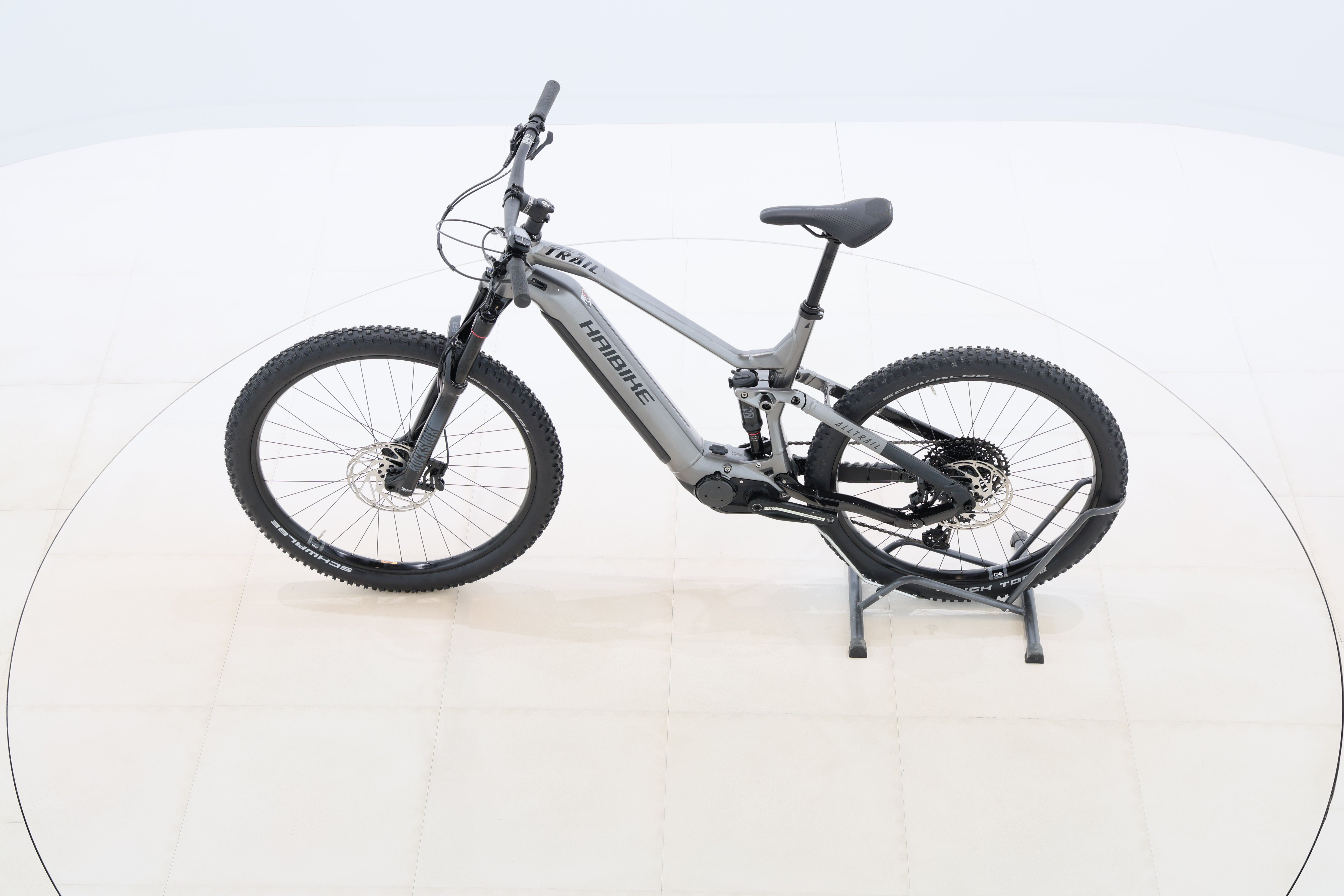 4e5cd9c2-f6fa-40f2-9dbd-16949ef8573d