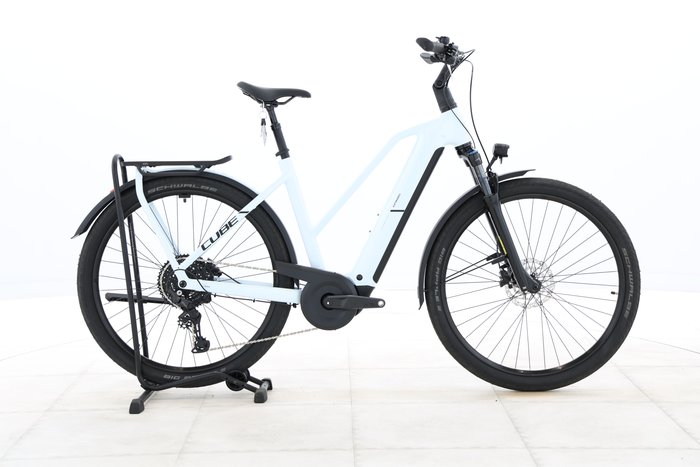 Cube Kathmandu Hybrid ONE 800 2025