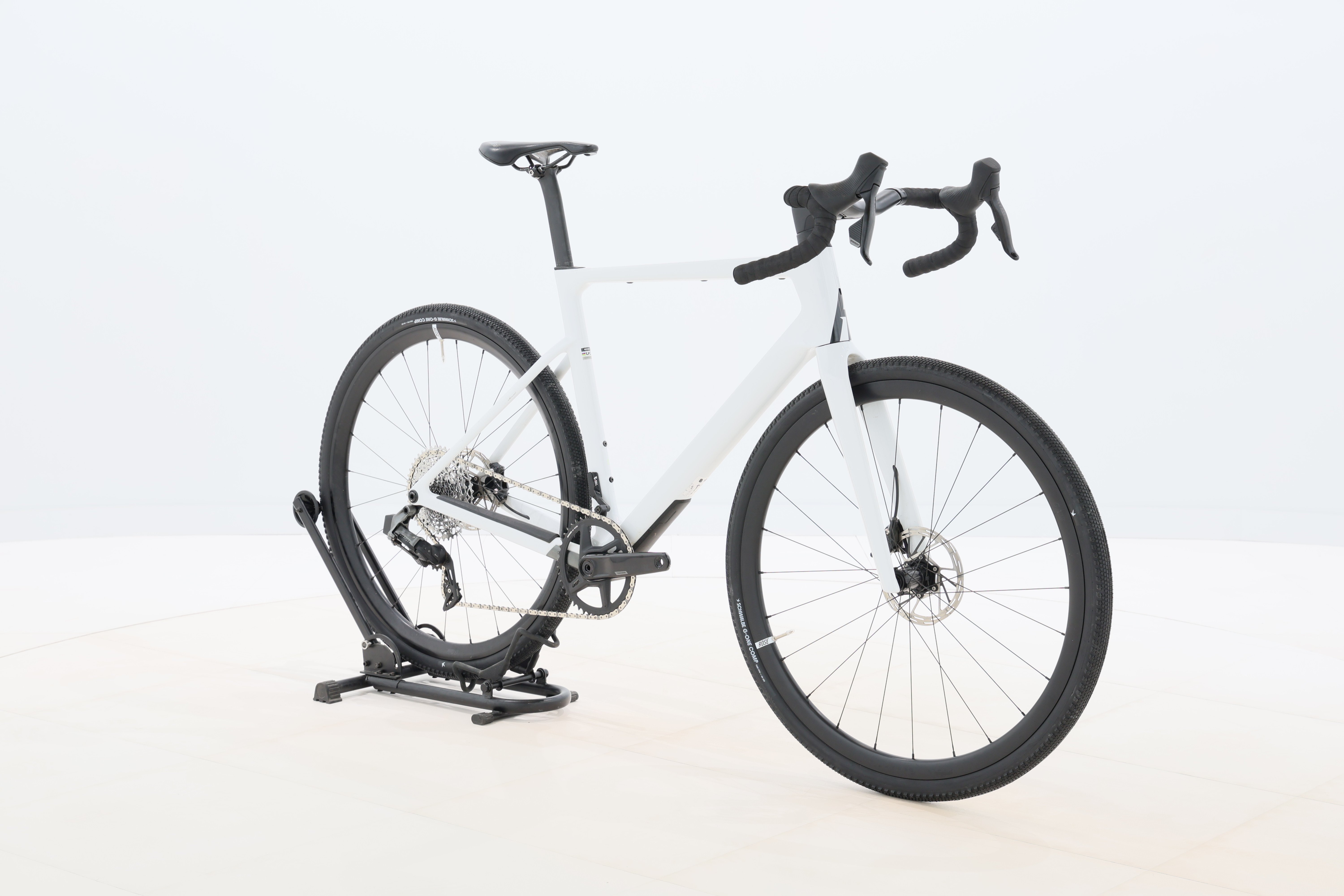 32a05548-5f81-4b3e-84dd-ffa29b513c63