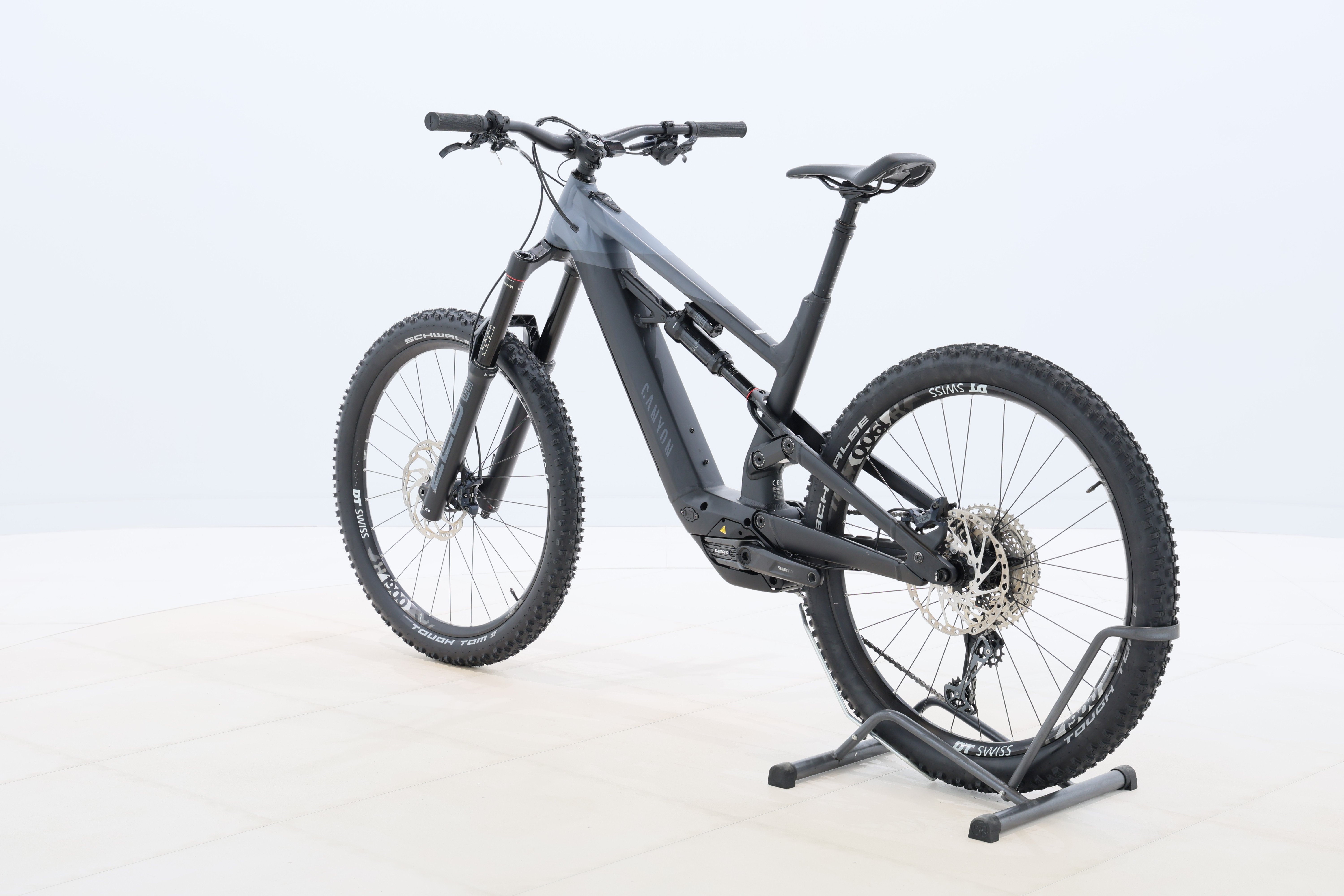 16dbec28-5b73-41fb-9316-921e46f752c4