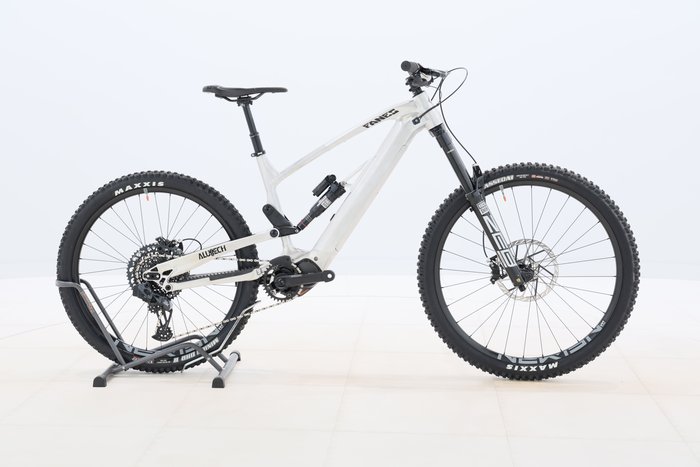 Alutech eFanes 2.0 MX AXS Custom EP8 2024