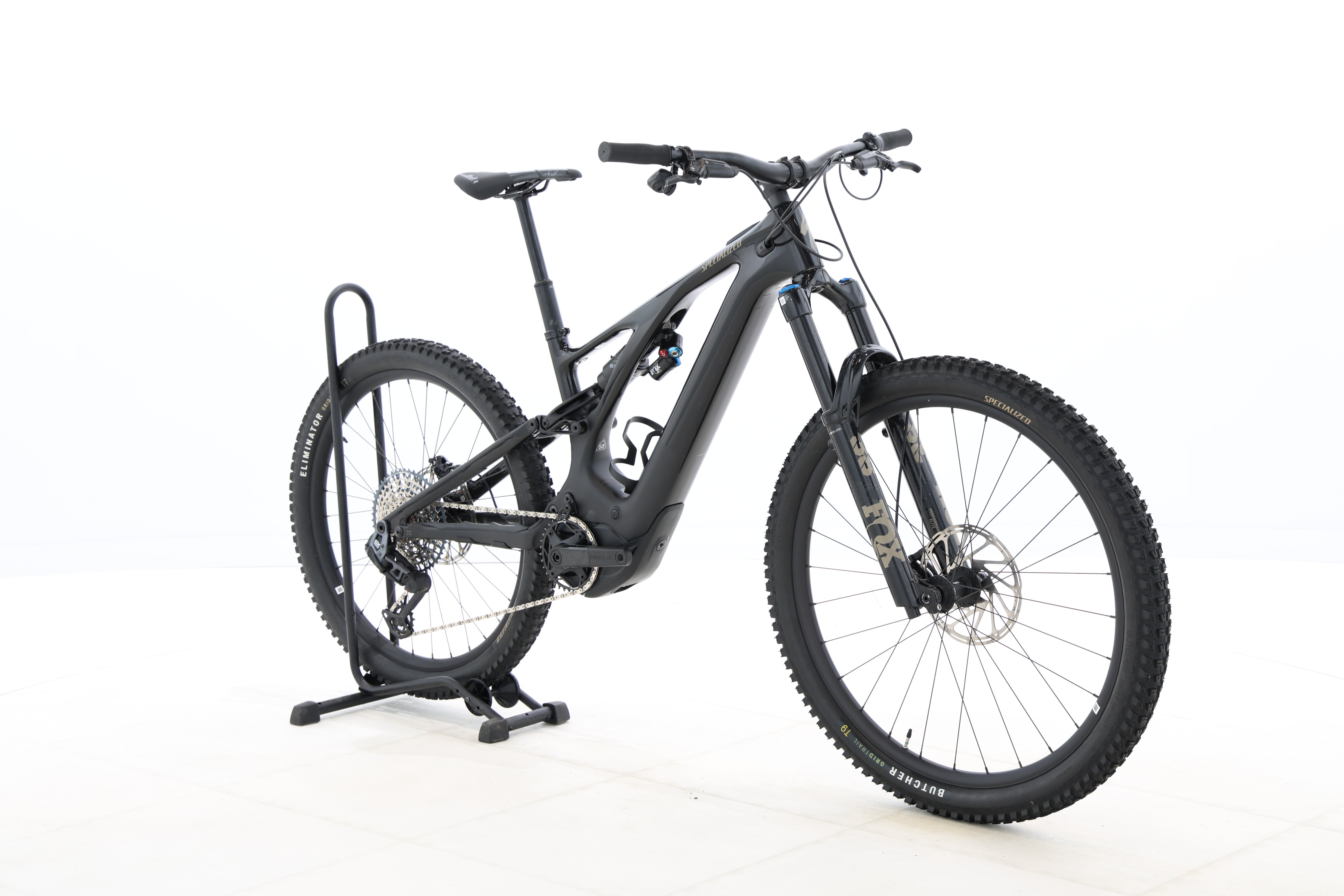 fe9989b8-955d-40f5-b652-0586eb9dc2b0