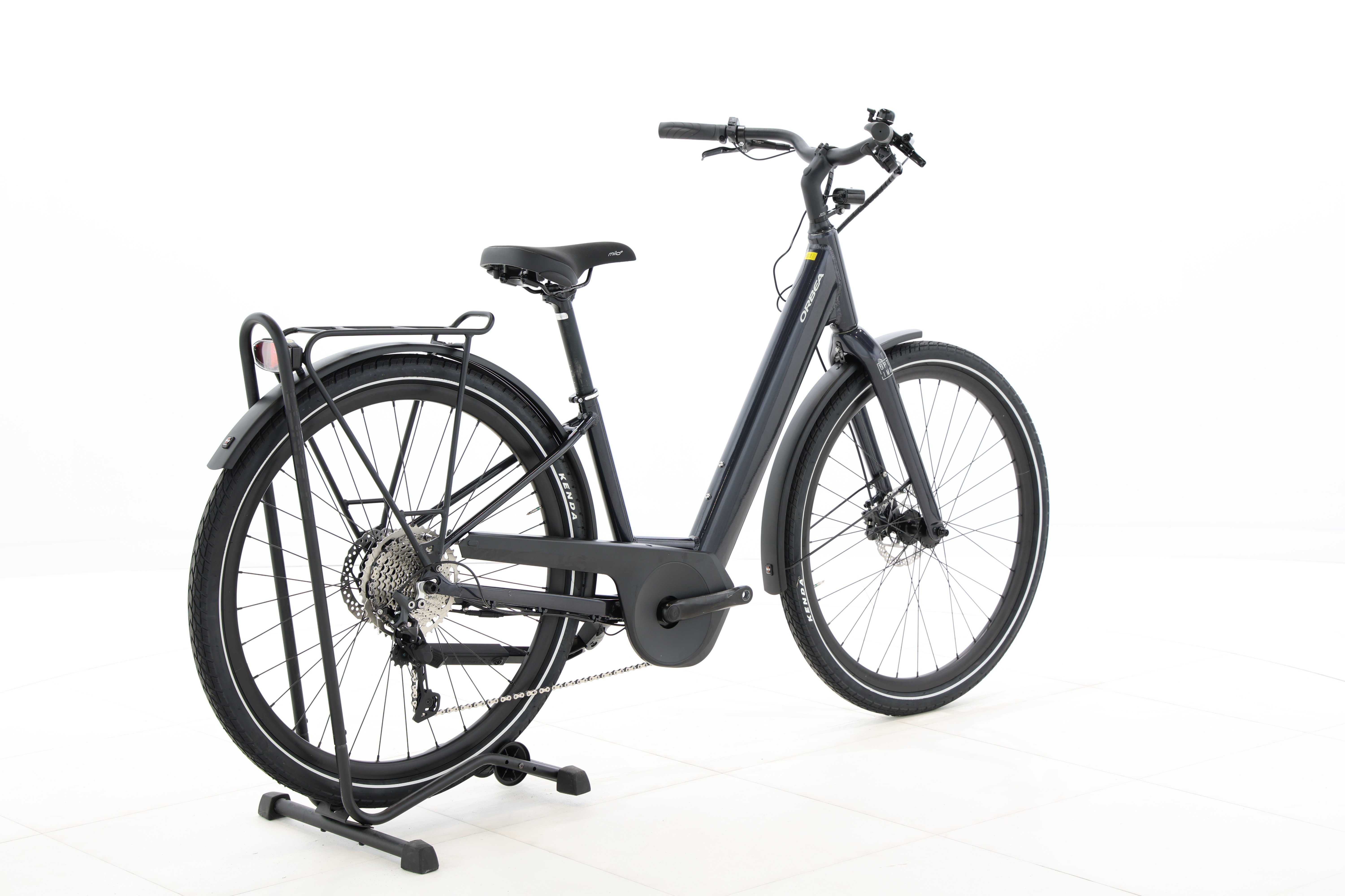 28d44460-ffc6-489e-ae54-ae31fd25d14b