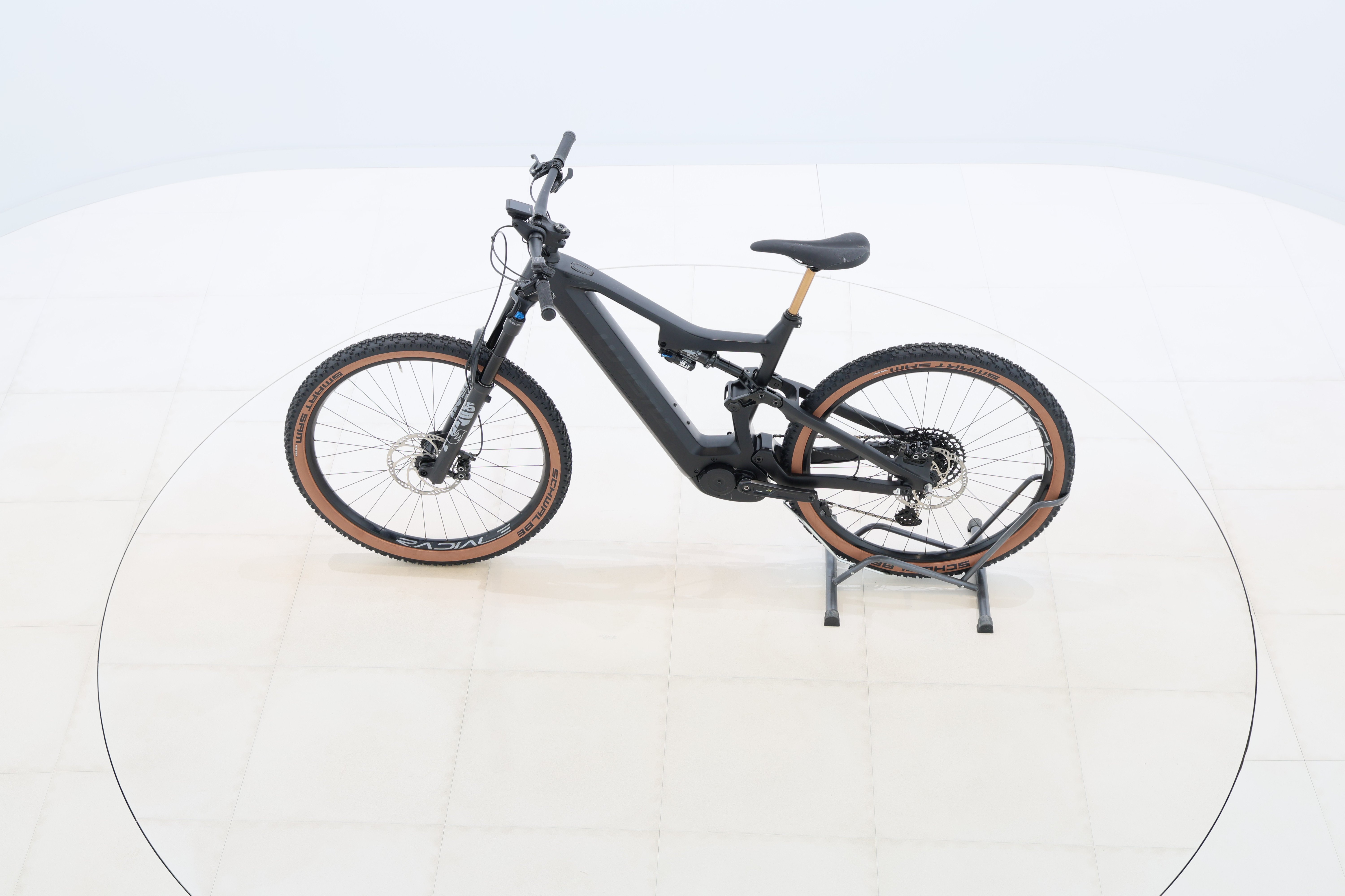 b1888fa5-d0bb-4a14-8195-740f837cda52