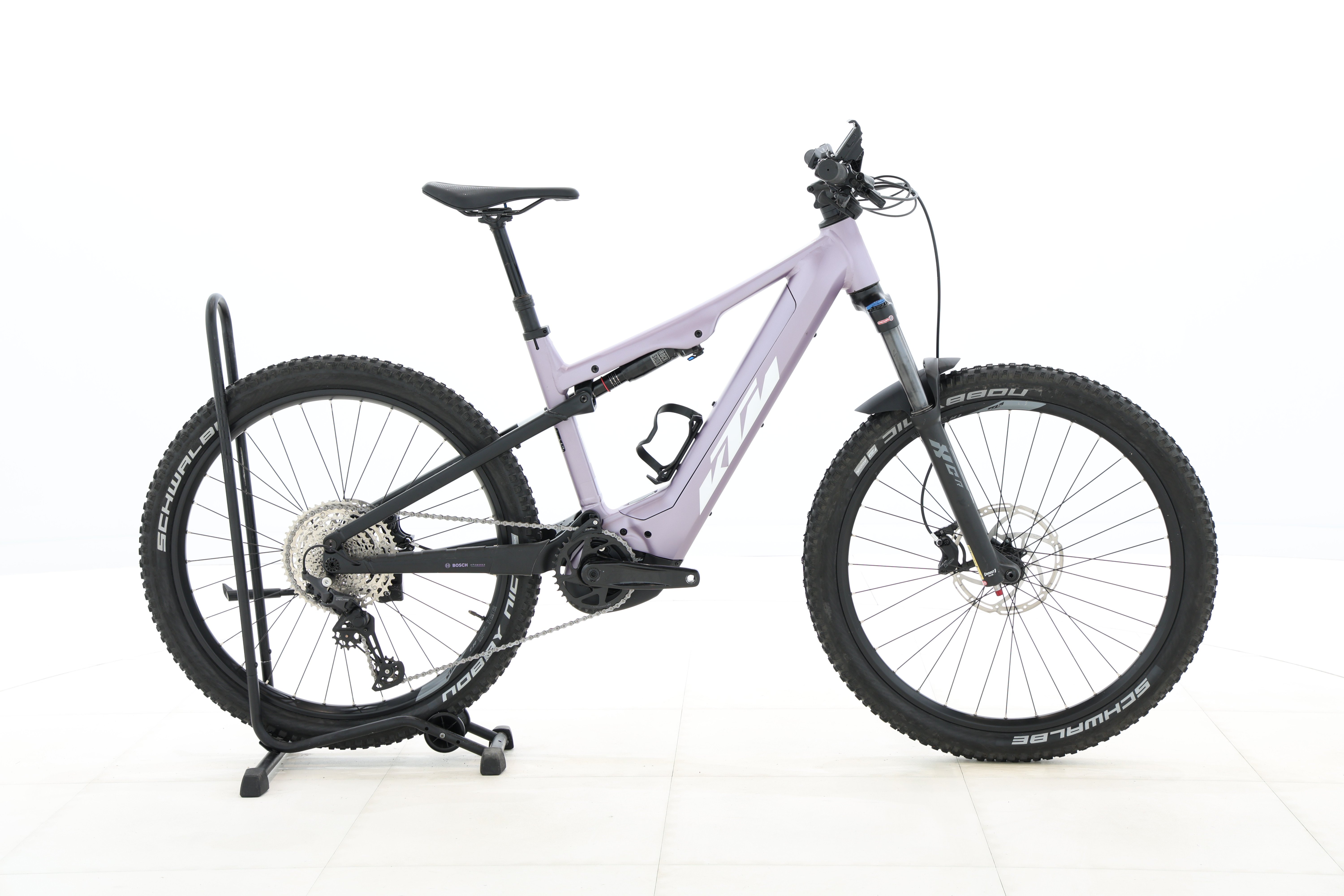 f5d18c7a-9592-4d87-b893-70542c86b254