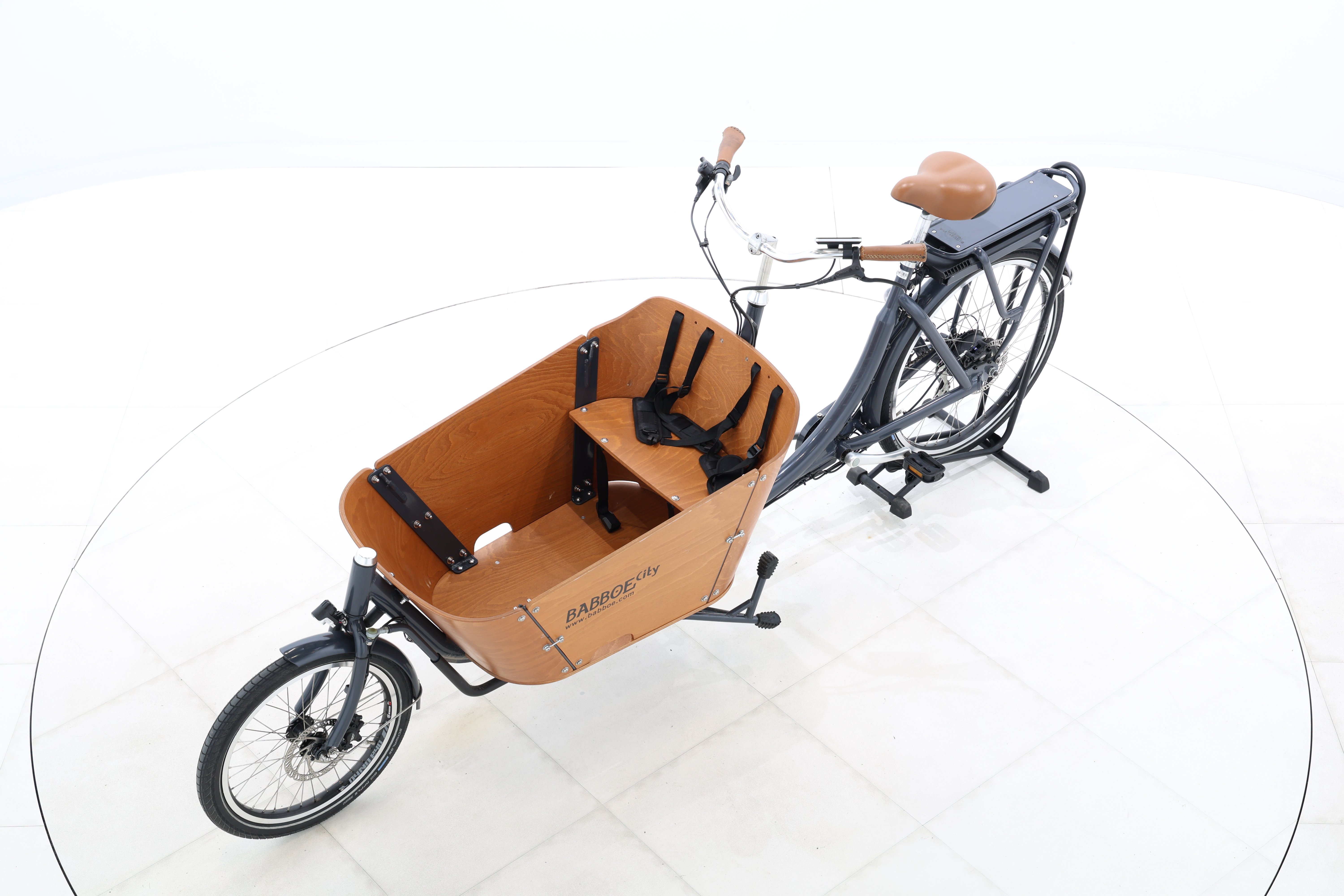 fd58a879-70c0-405d-a695-244ab6f3f424