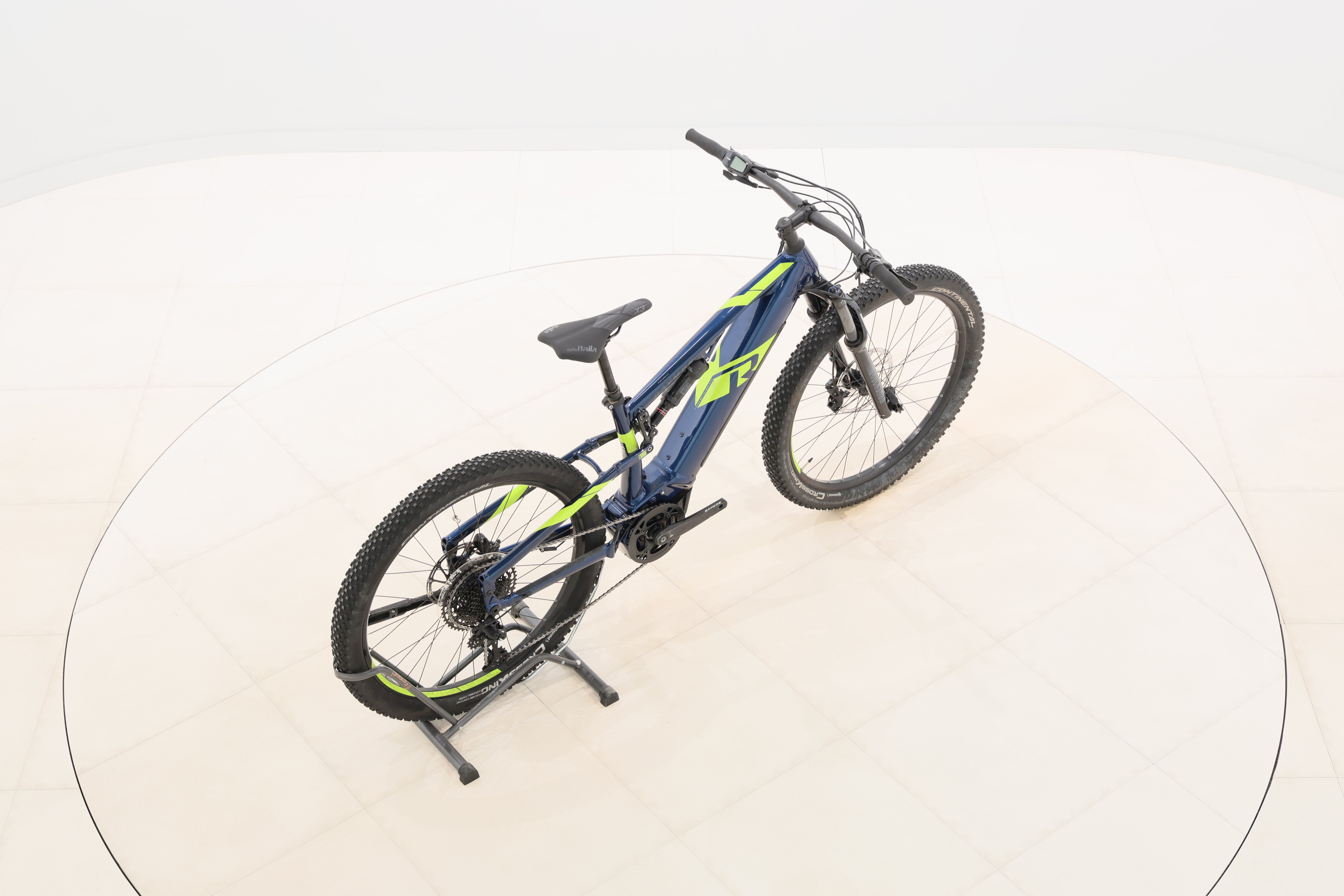 cf533bfb-5f63-45ba-a8b1-c375593c1345