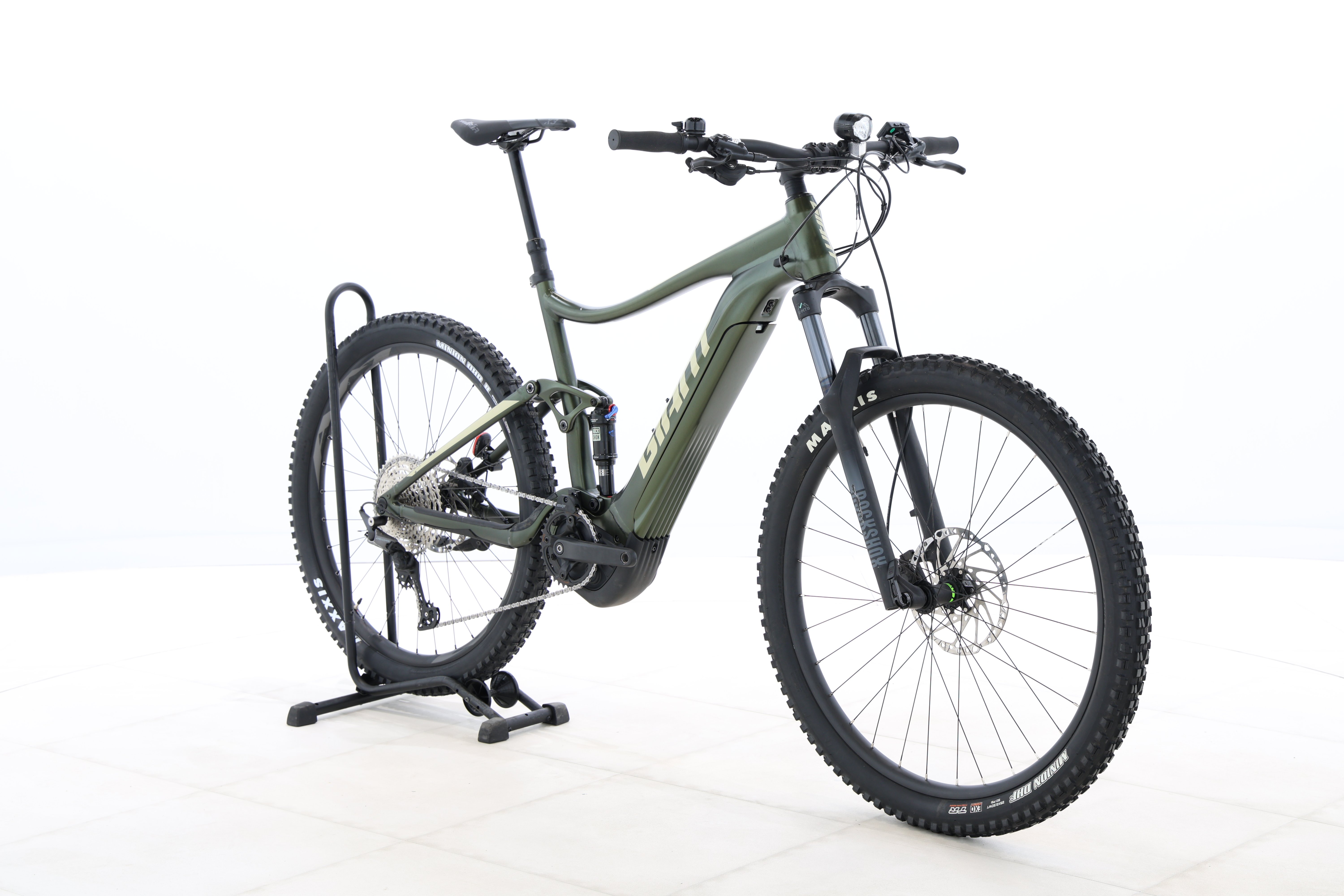 240ba25a-765e-45c1-b82d-fb7da2c95f6d