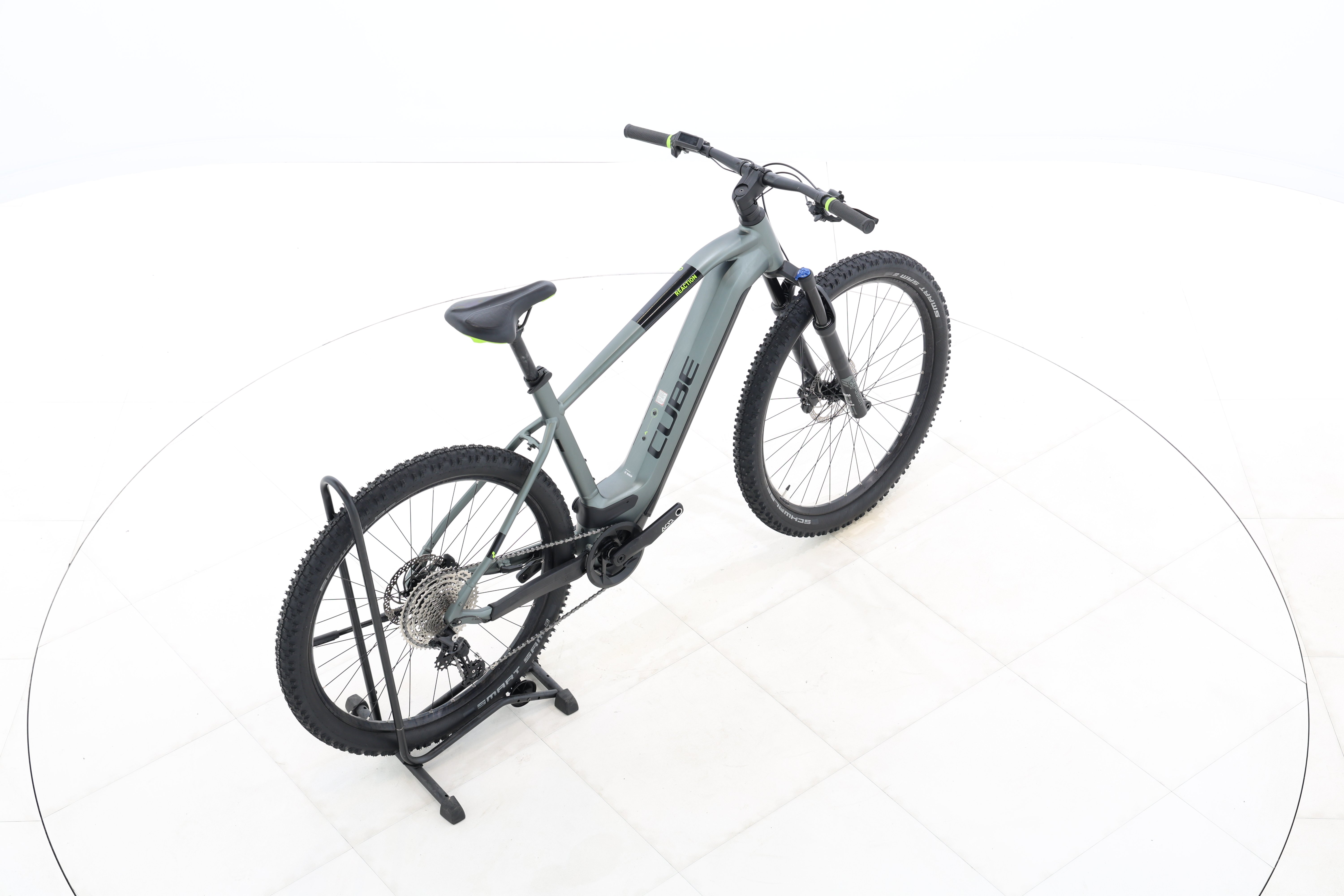 c1e4f9f4-a743-4afe-96ca-a516dec4677e