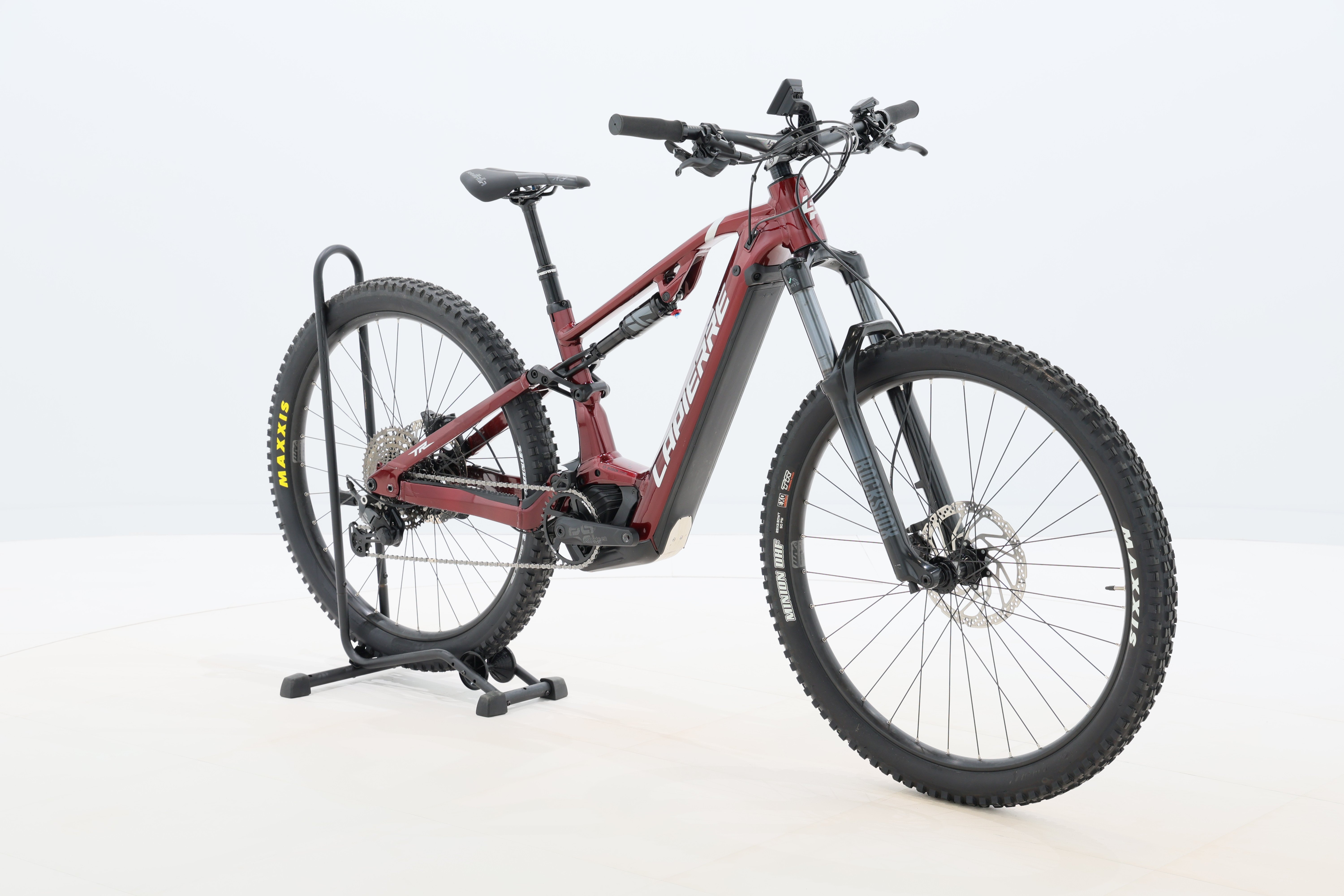 c02f2d65-d27e-47a8-a3e2-fe6c096bc5e1