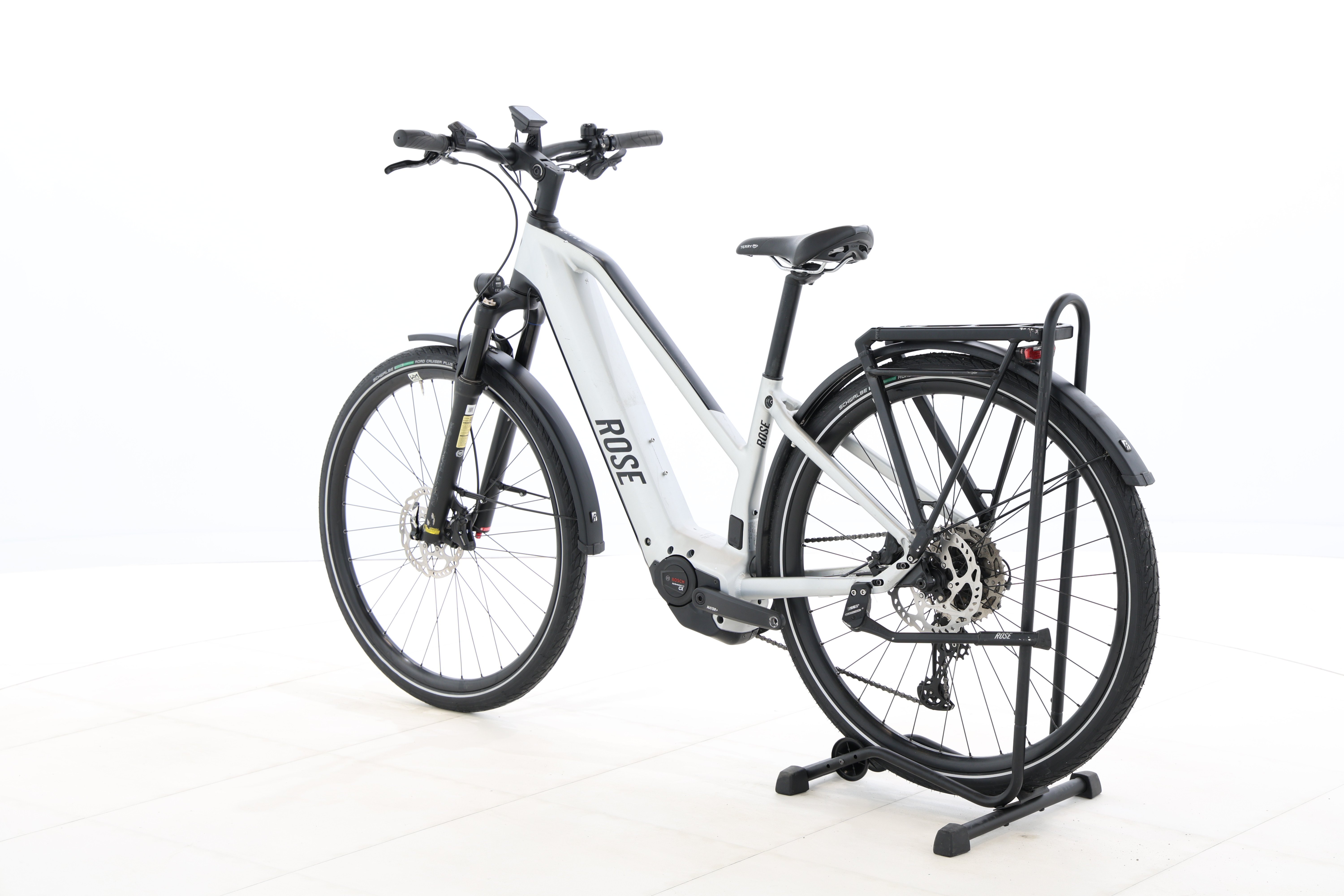 e6674589-98b0-415d-8ace-e10e56c81b9b