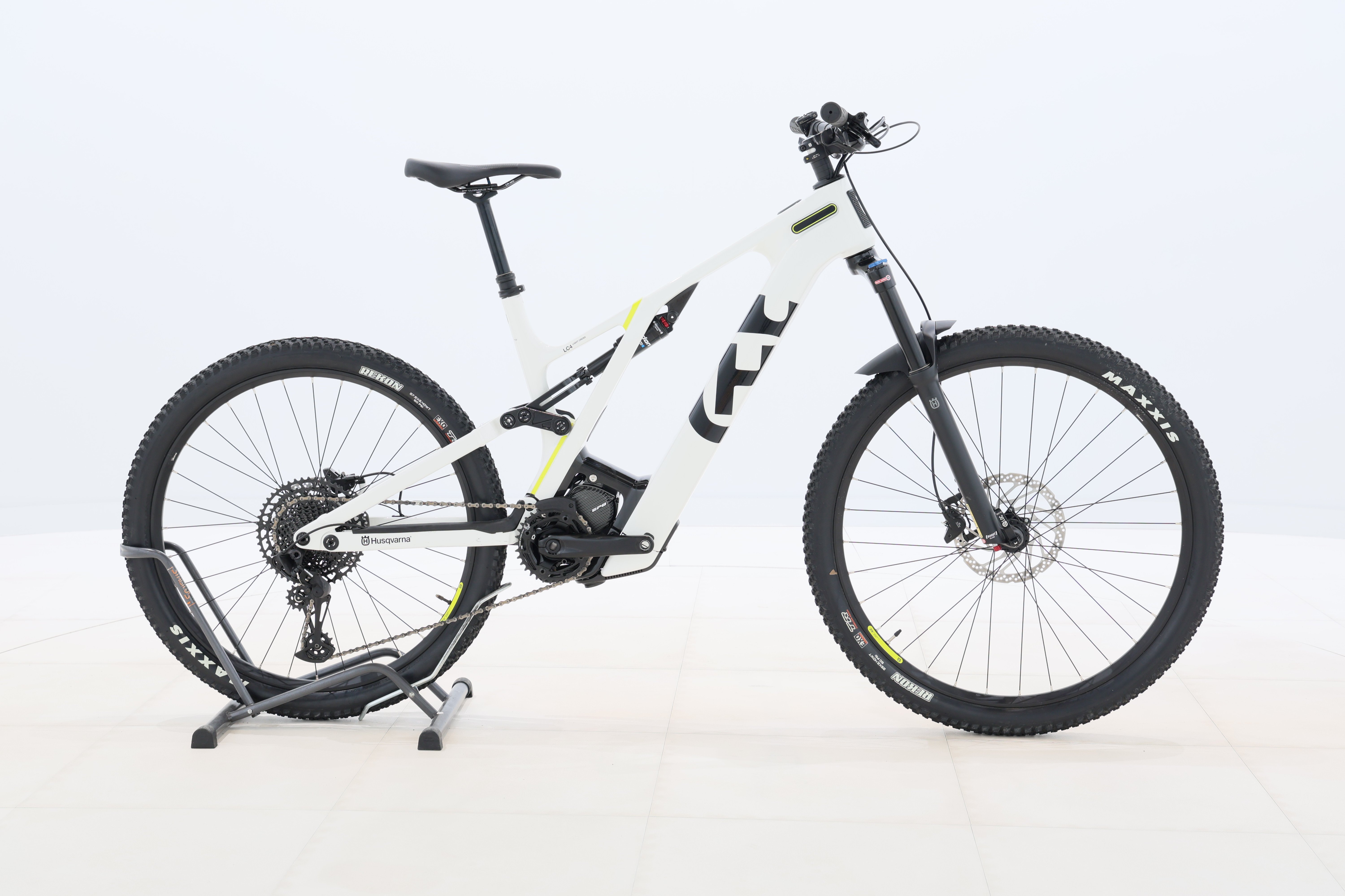 ae27a06e-8a1a-4890-80f2-530b4ffbced7