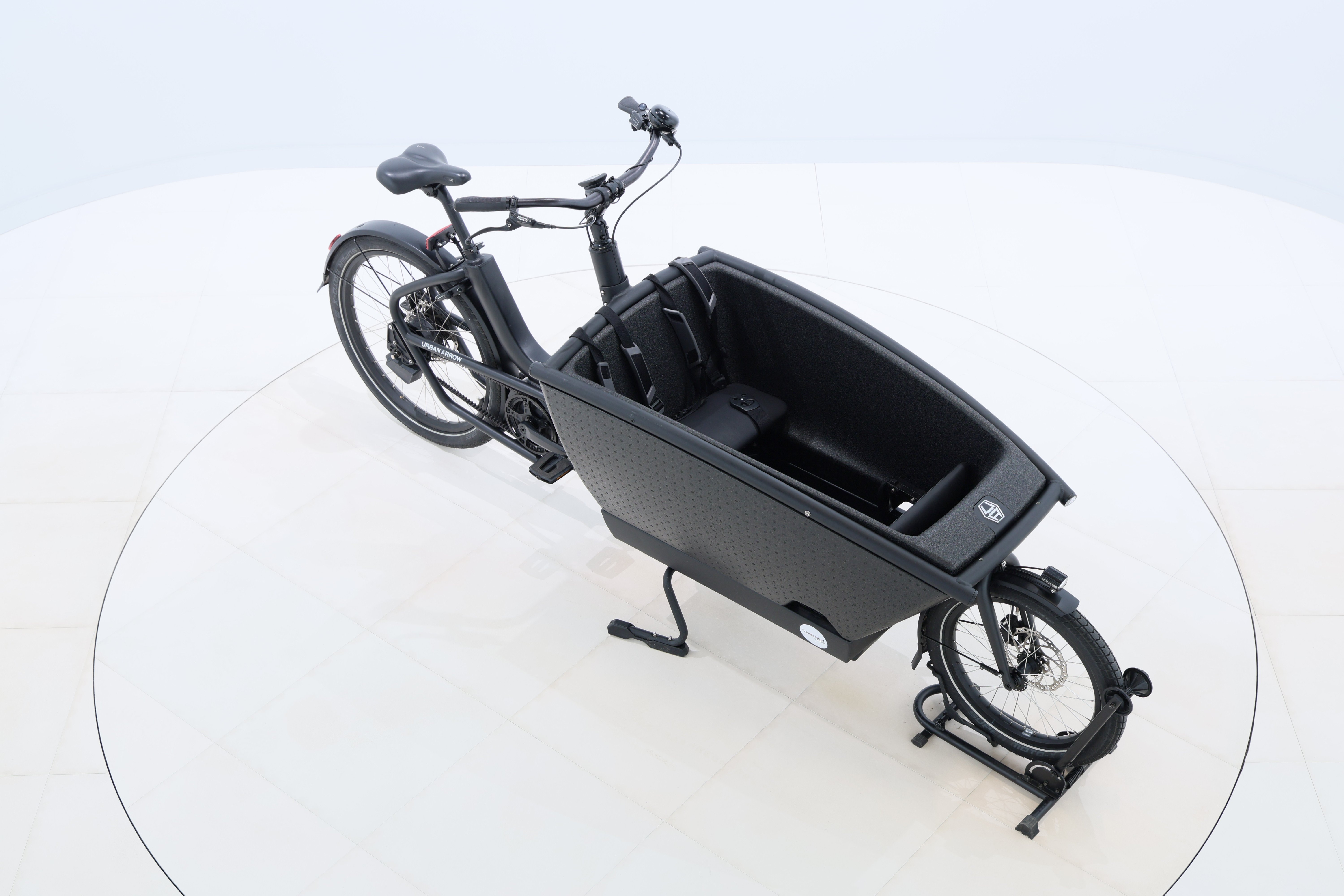 aaa0fd5d-1158-4d45-b5c9-5d9b410cff1b