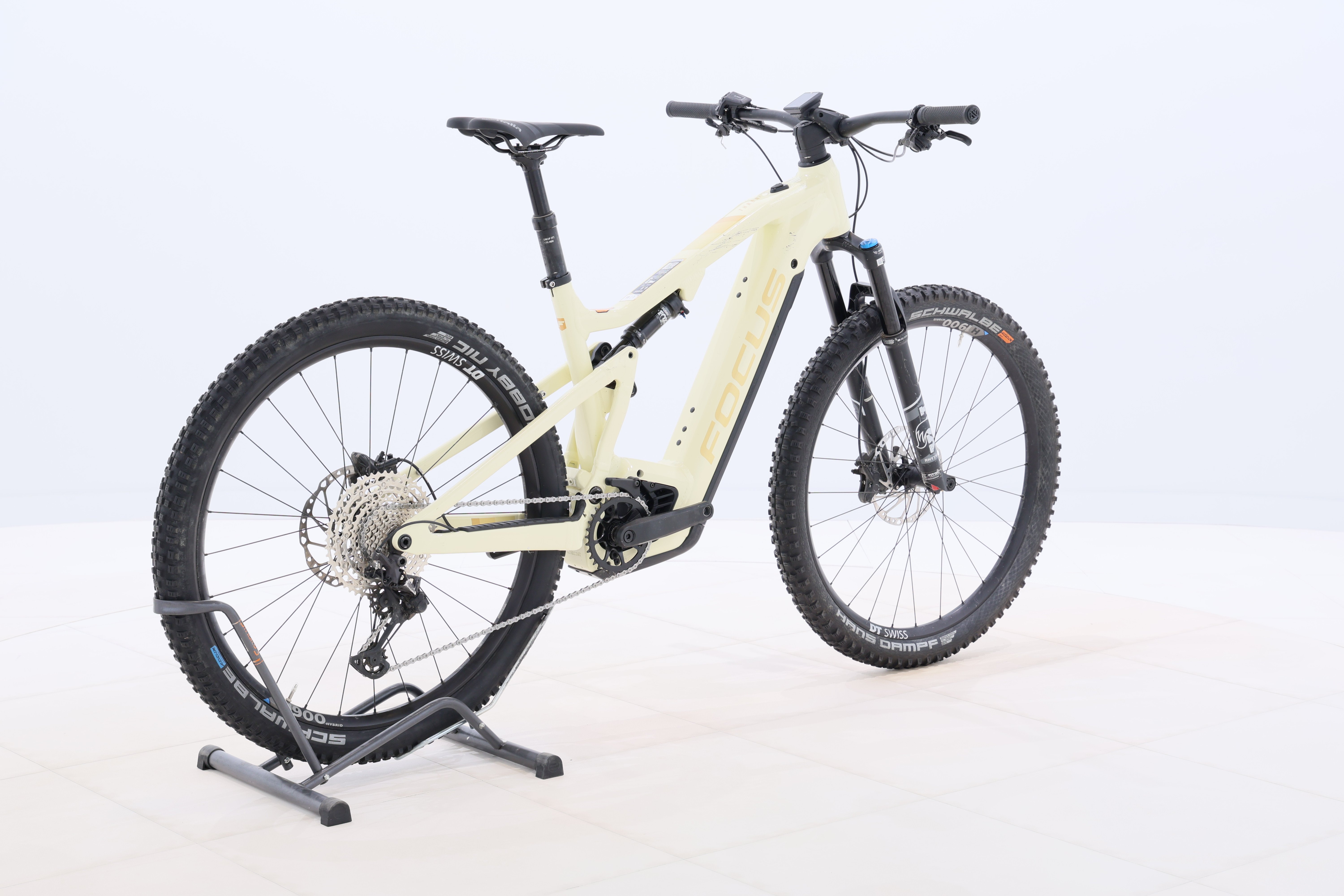 0bade418-950a-4d0e-8851-6c4460c5817e