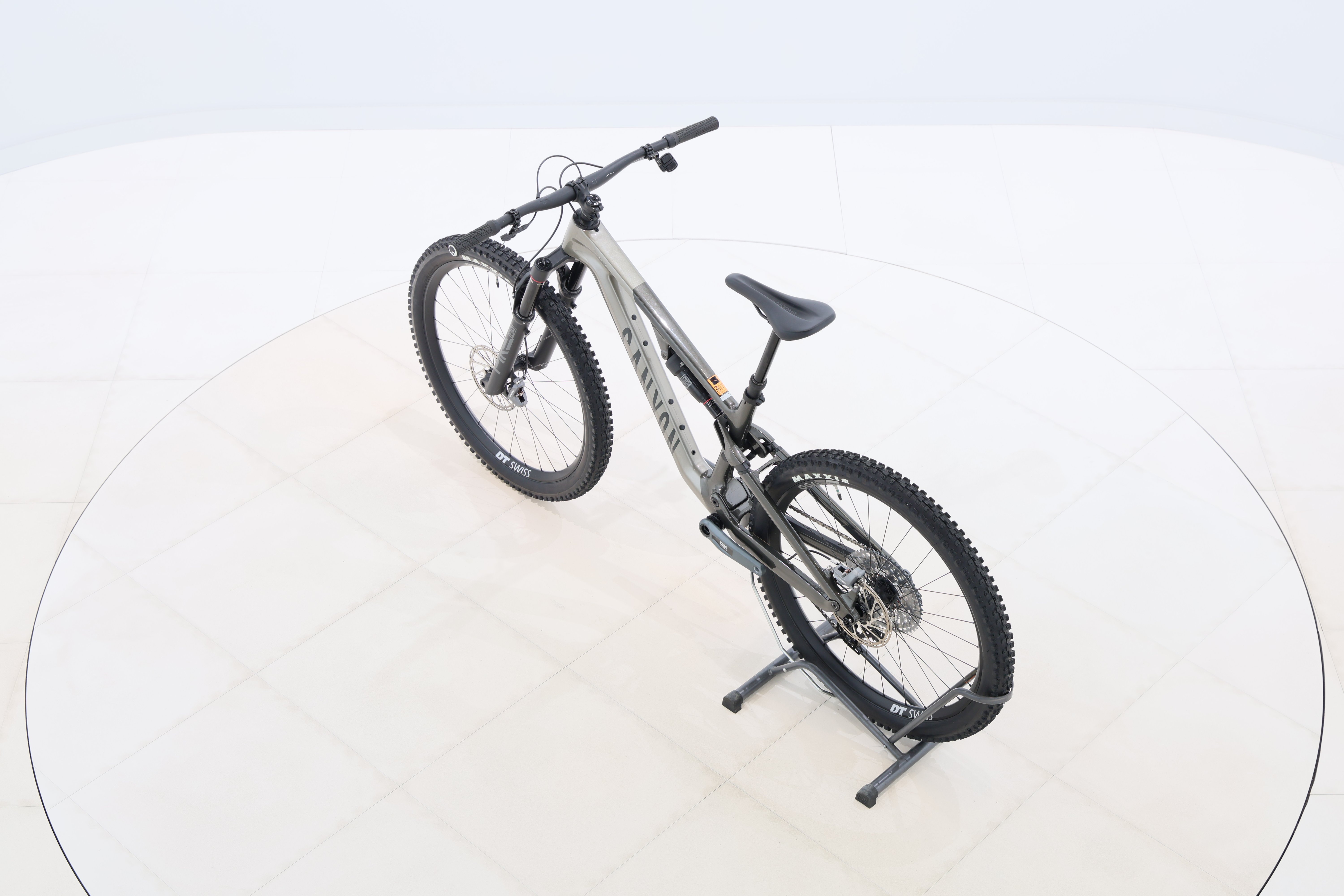 2e1e3d3f-57cd-4d4d-903b-a3aa0061db49