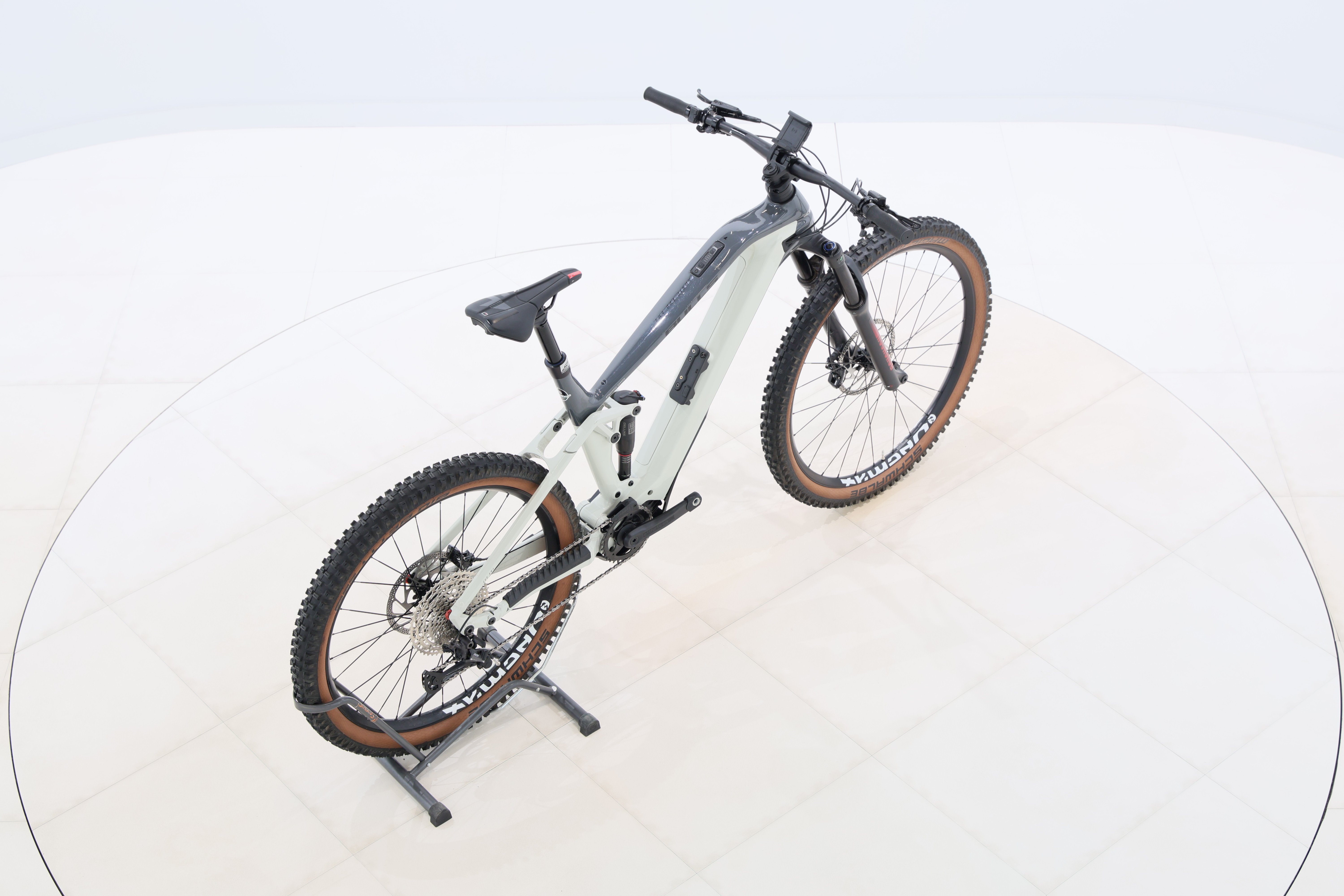 f30bb5bc-fabd-41d8-9fc8-0c913a511e8c