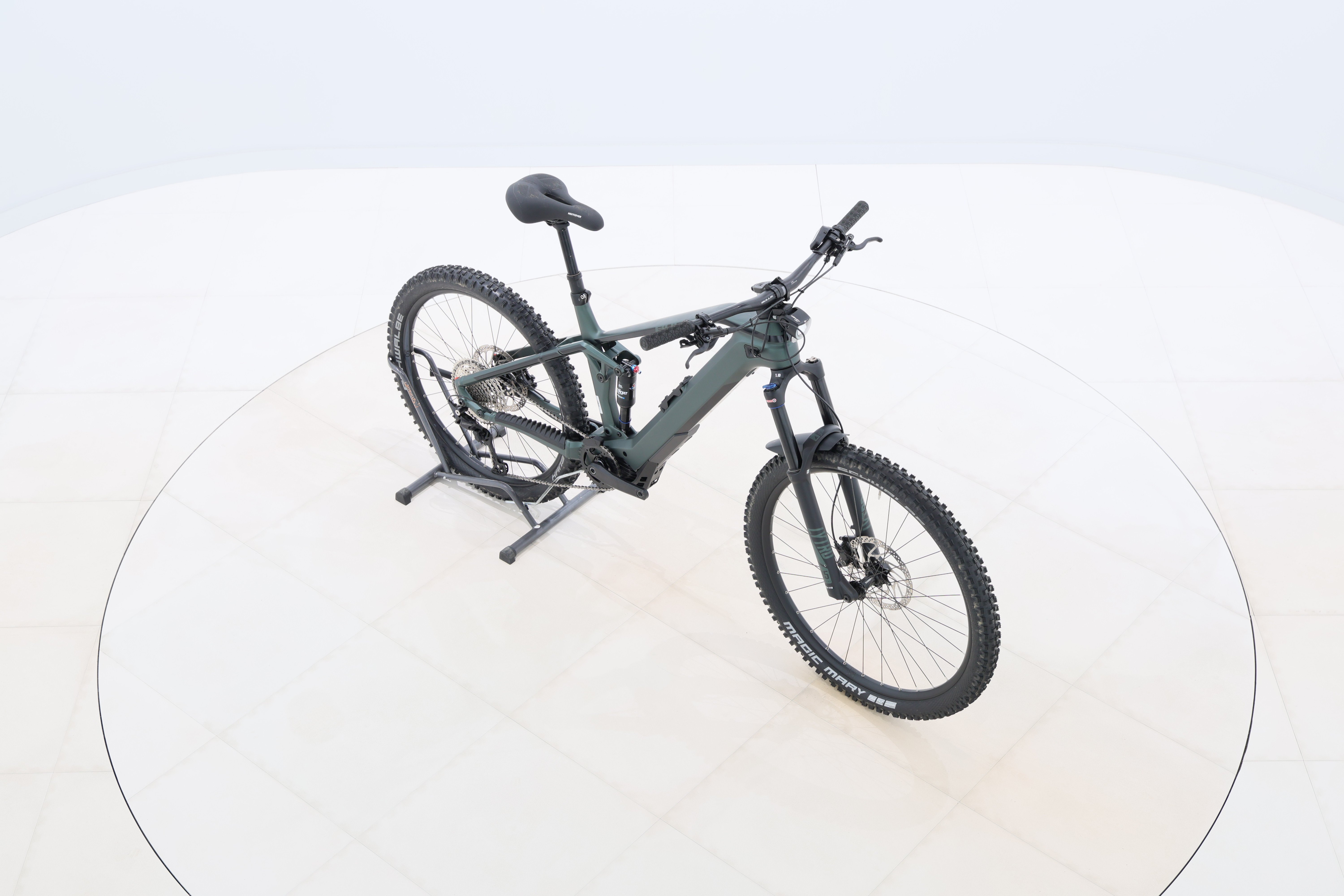 e64c0bd5-4ef0-4f19-874b-275607264b52