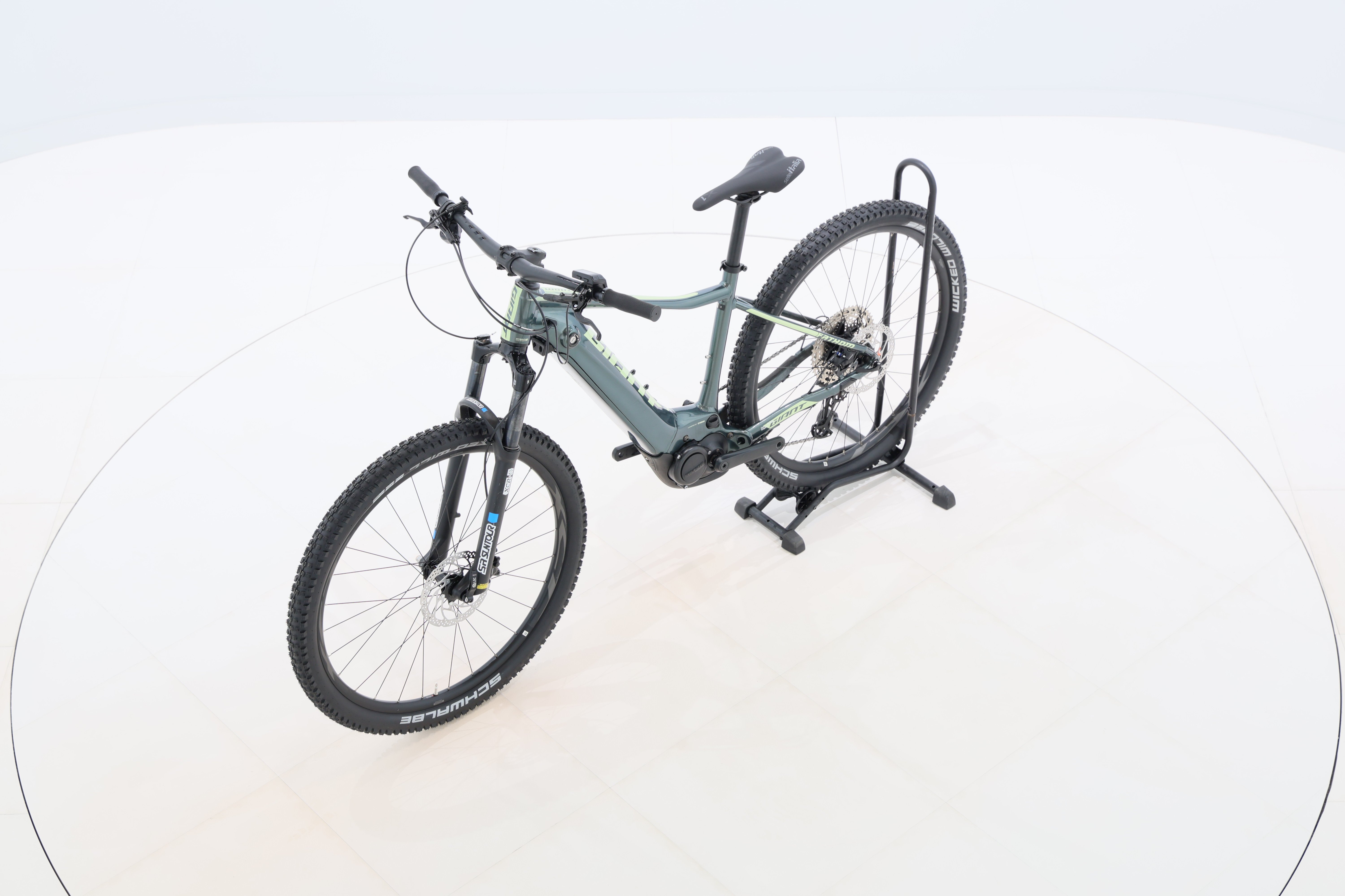 65a0c7cd-4b9e-403b-8fc6-8923ae91dc11