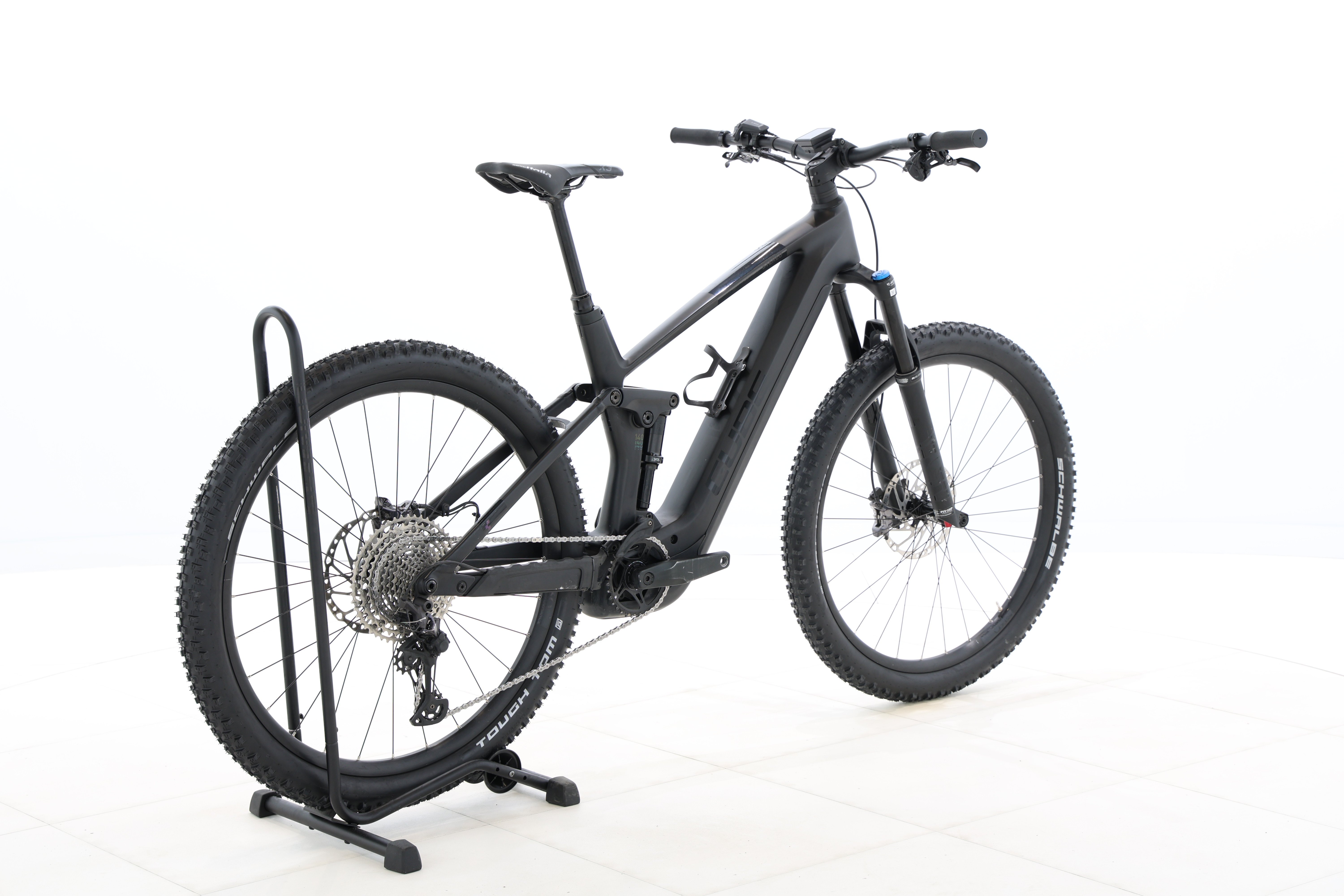 bb1559c4-e89b-43a8-88cd-a7626cd91d3e