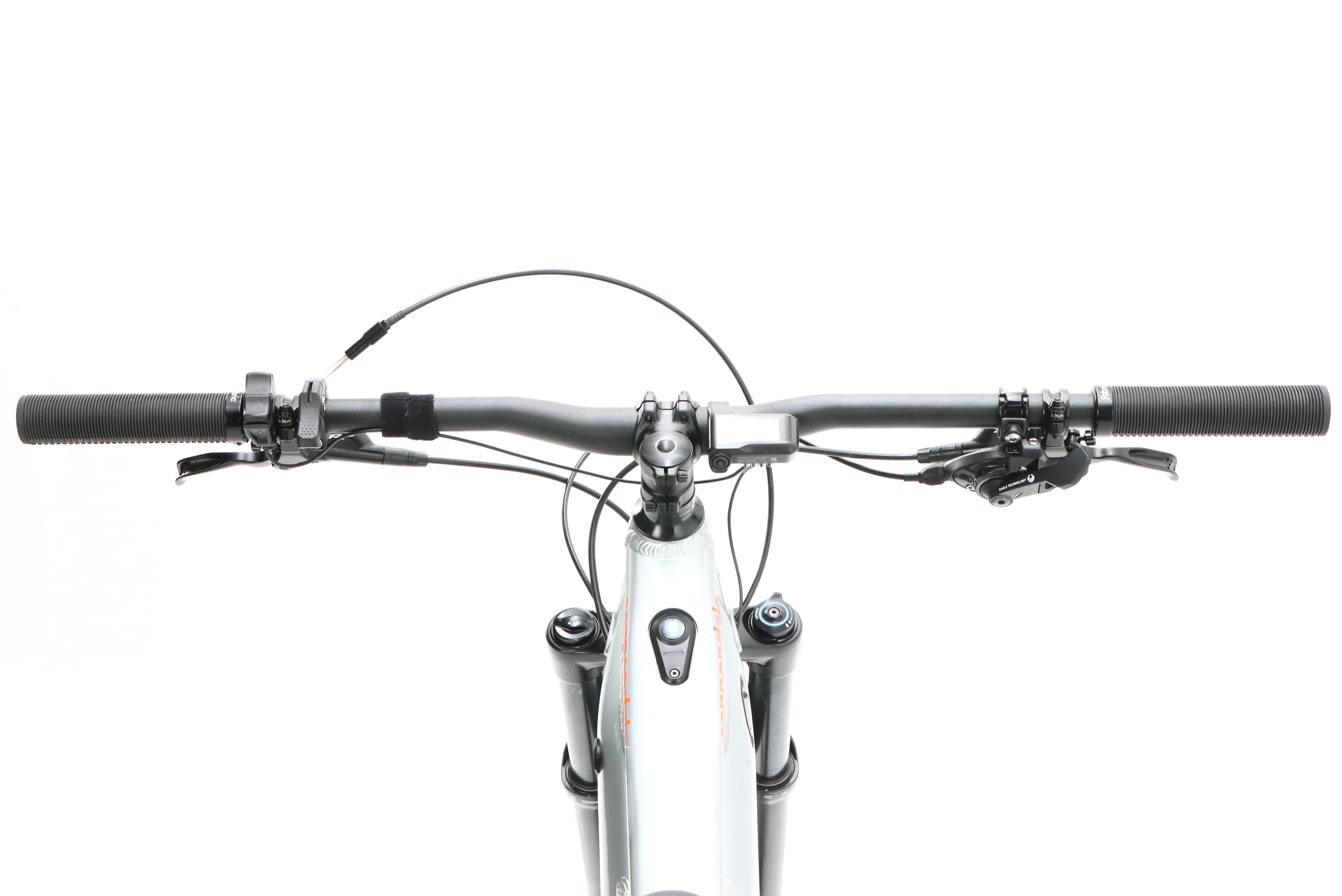 6aa53573-36a3-4b43-8d77-aa30518ad88c