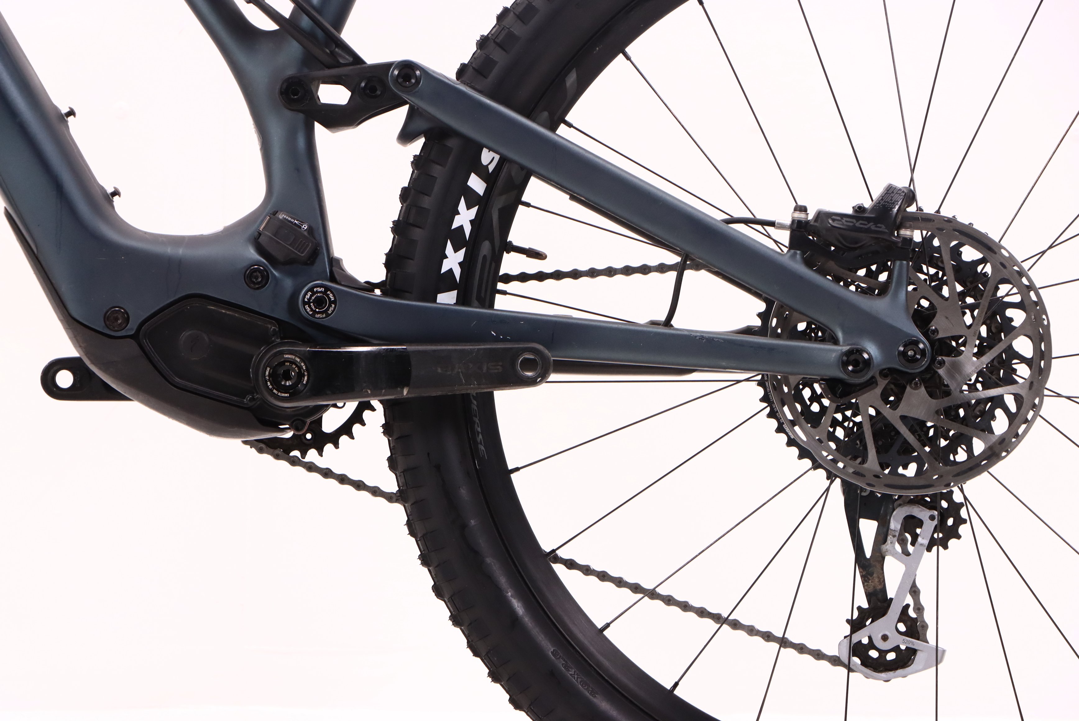 f2d44735-2c0a-4825-8151-0099ed0d8095