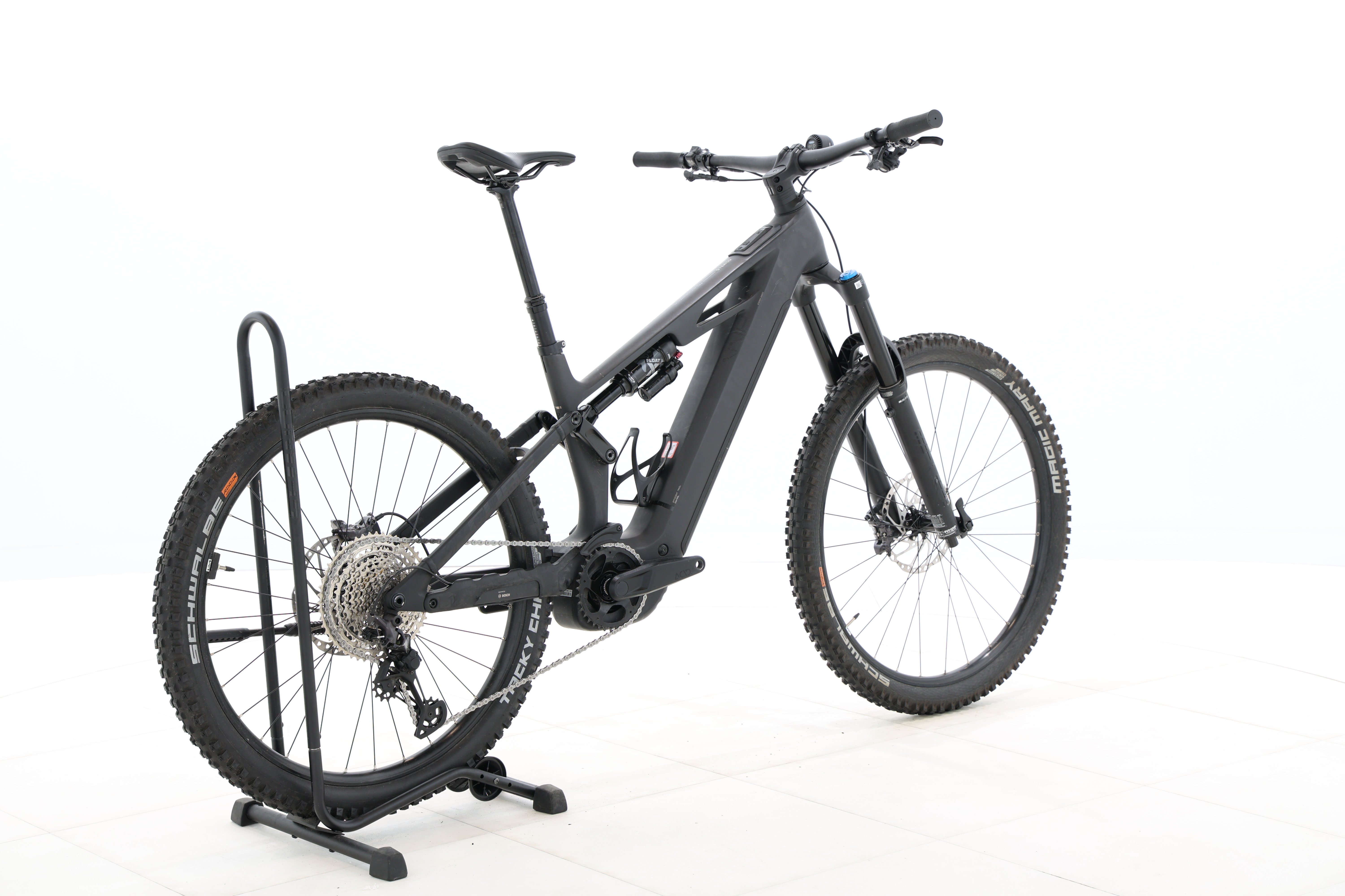 a6f2546e-f5ca-448a-8cdd-59a1255c74ce