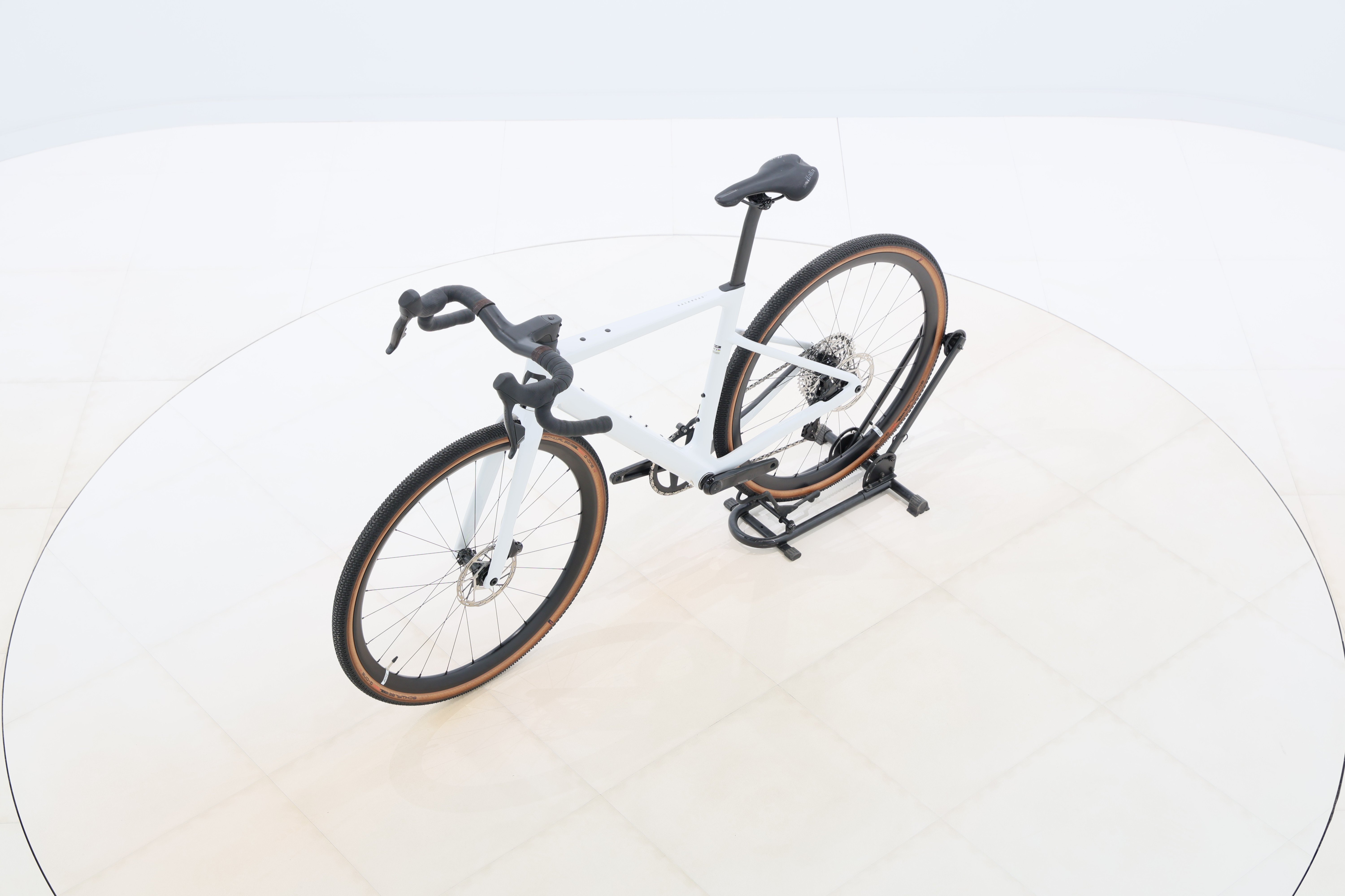 06aa9ed8-1c80-4533-8933-446b6b559946