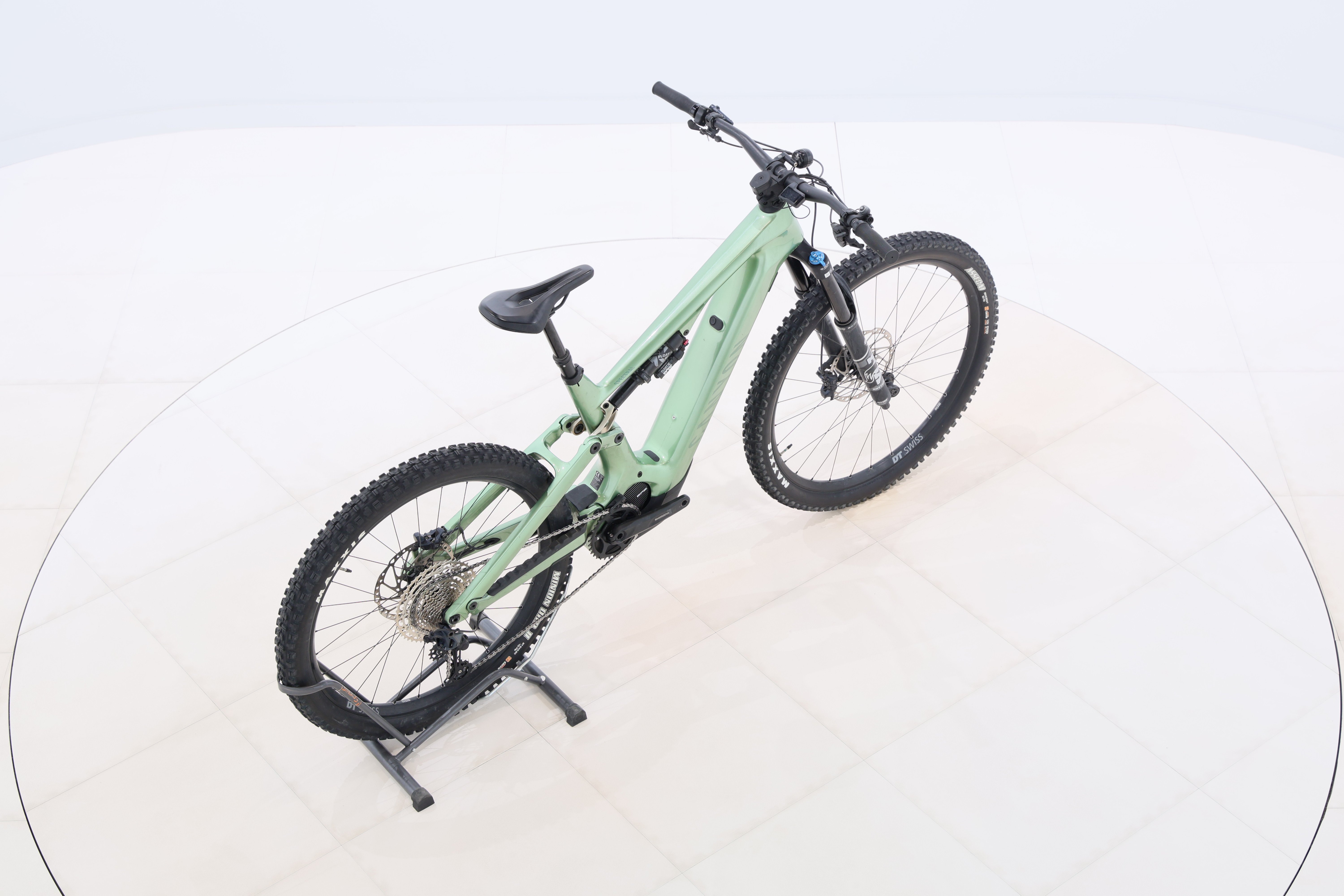 61e93d49-c6d0-4843-8402-73721ec269c6