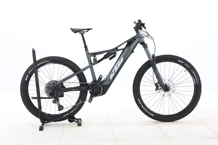 KTM MACINA KAPOHO 6971 2022