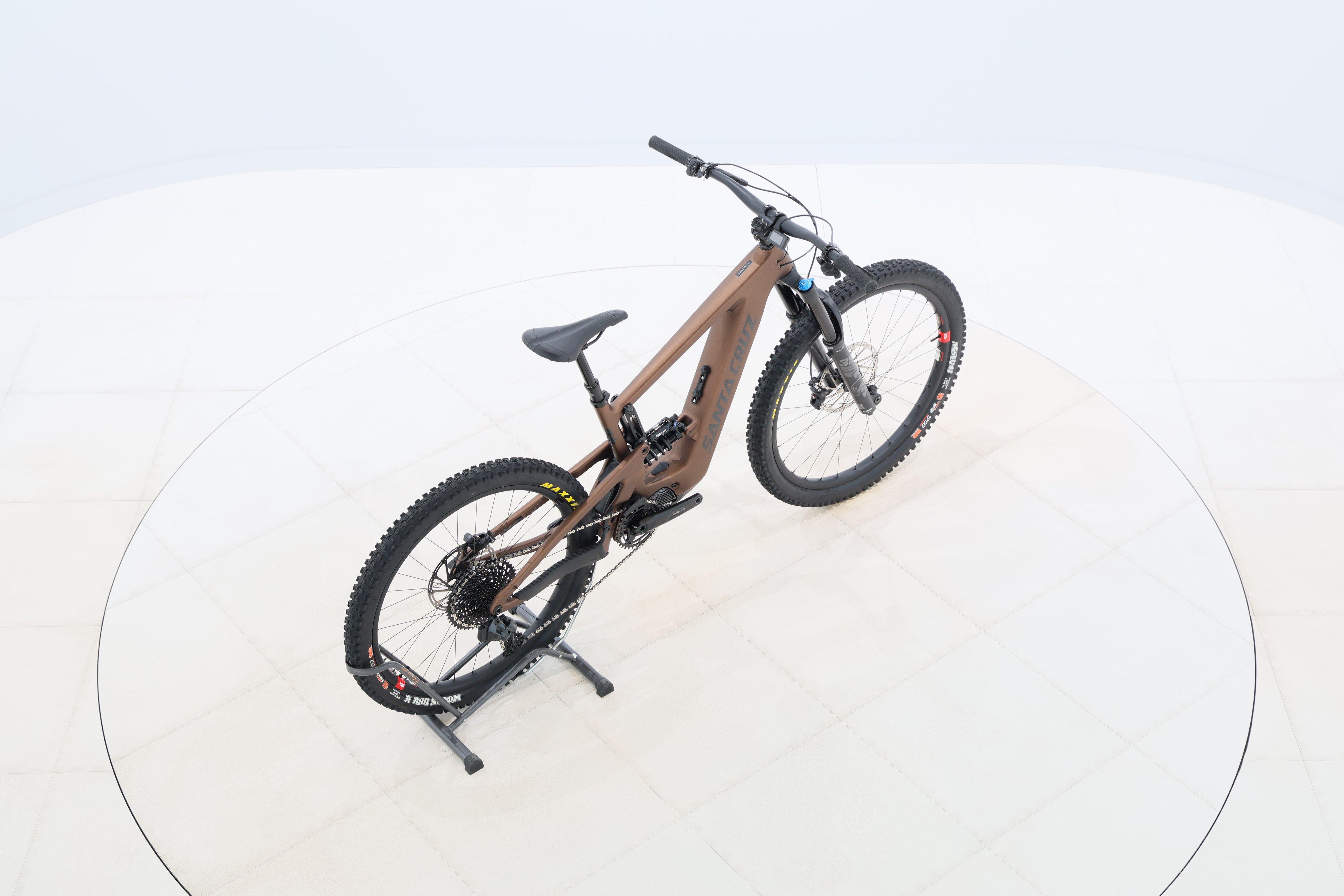 b0a35a2e-c71a-43a7-ae5a-c015de86d597