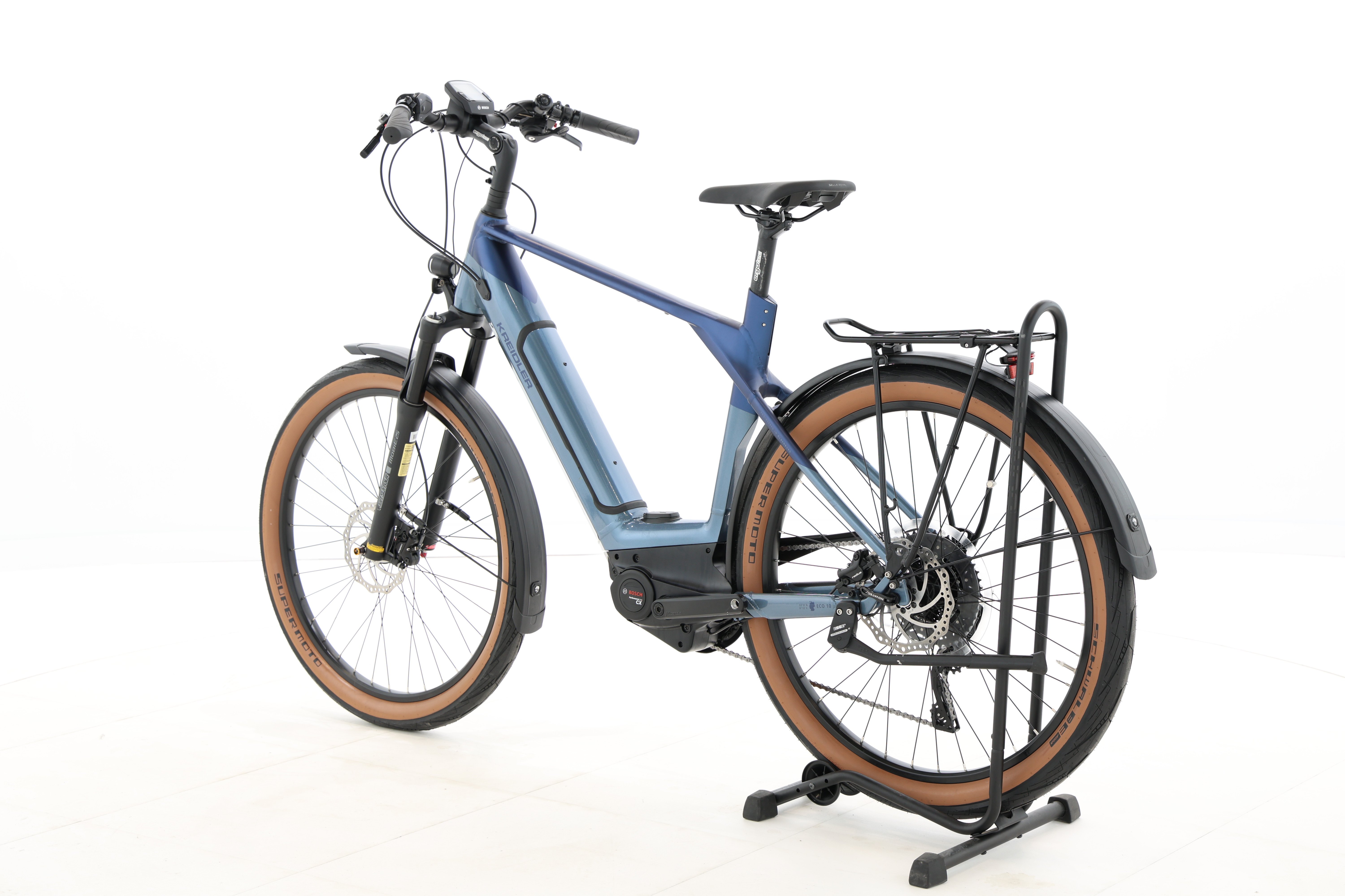 a5f61273-1f3b-48dc-9566-43be78e42396