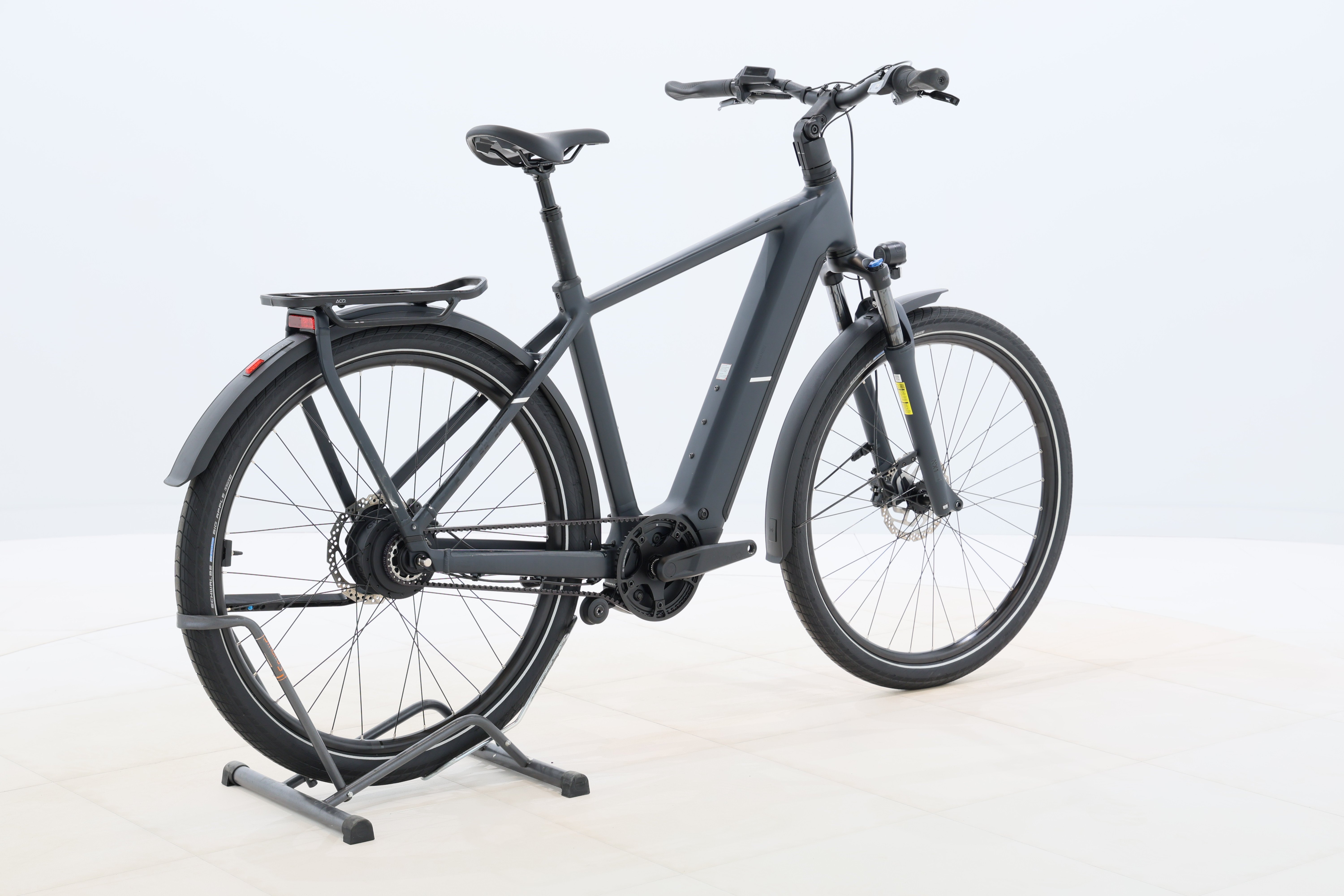 ef8de444-92b3-4e51-916e-4bf985a3b6f0