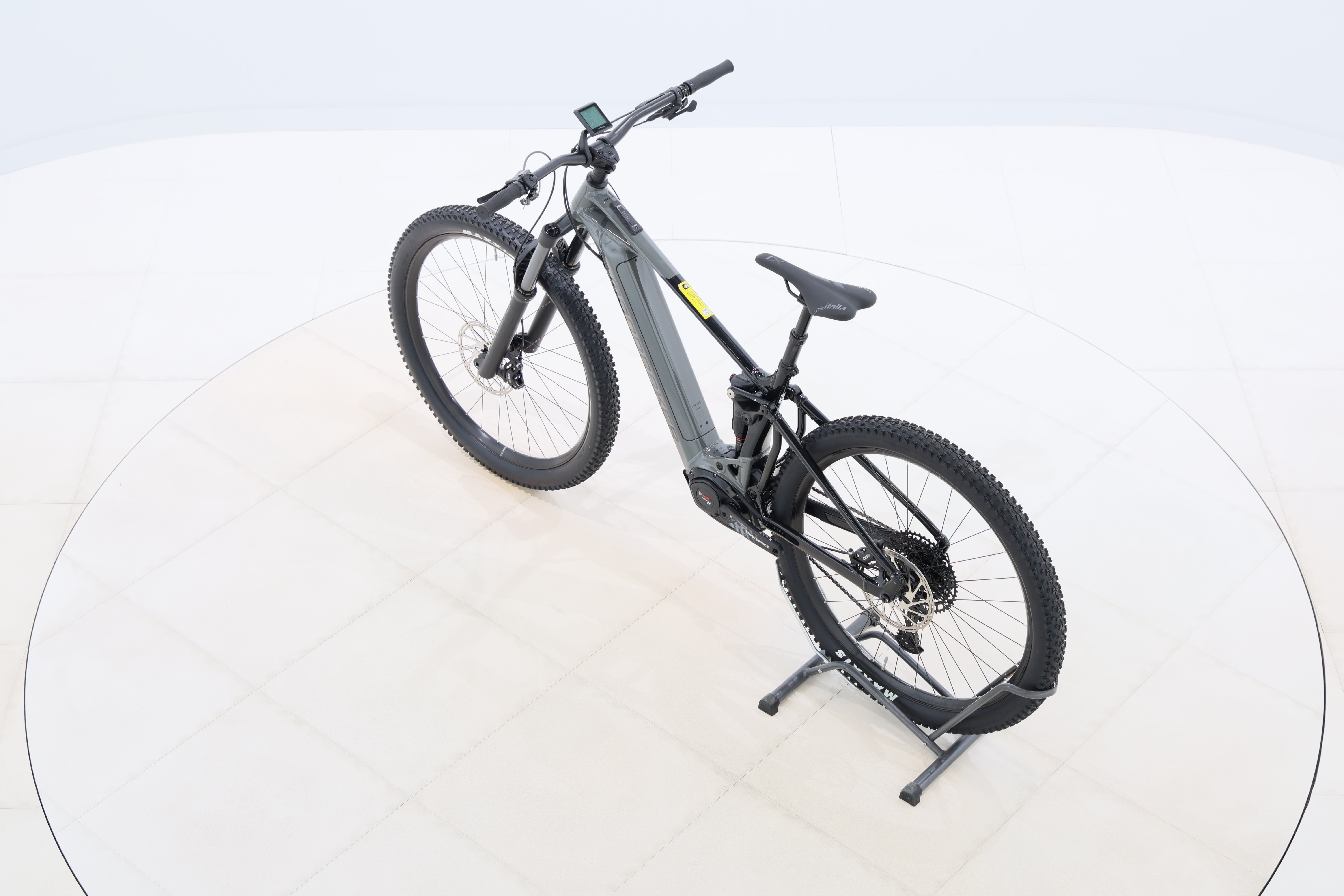 c3c9350d-ef14-4d88-b0ef-a233a6e7710e